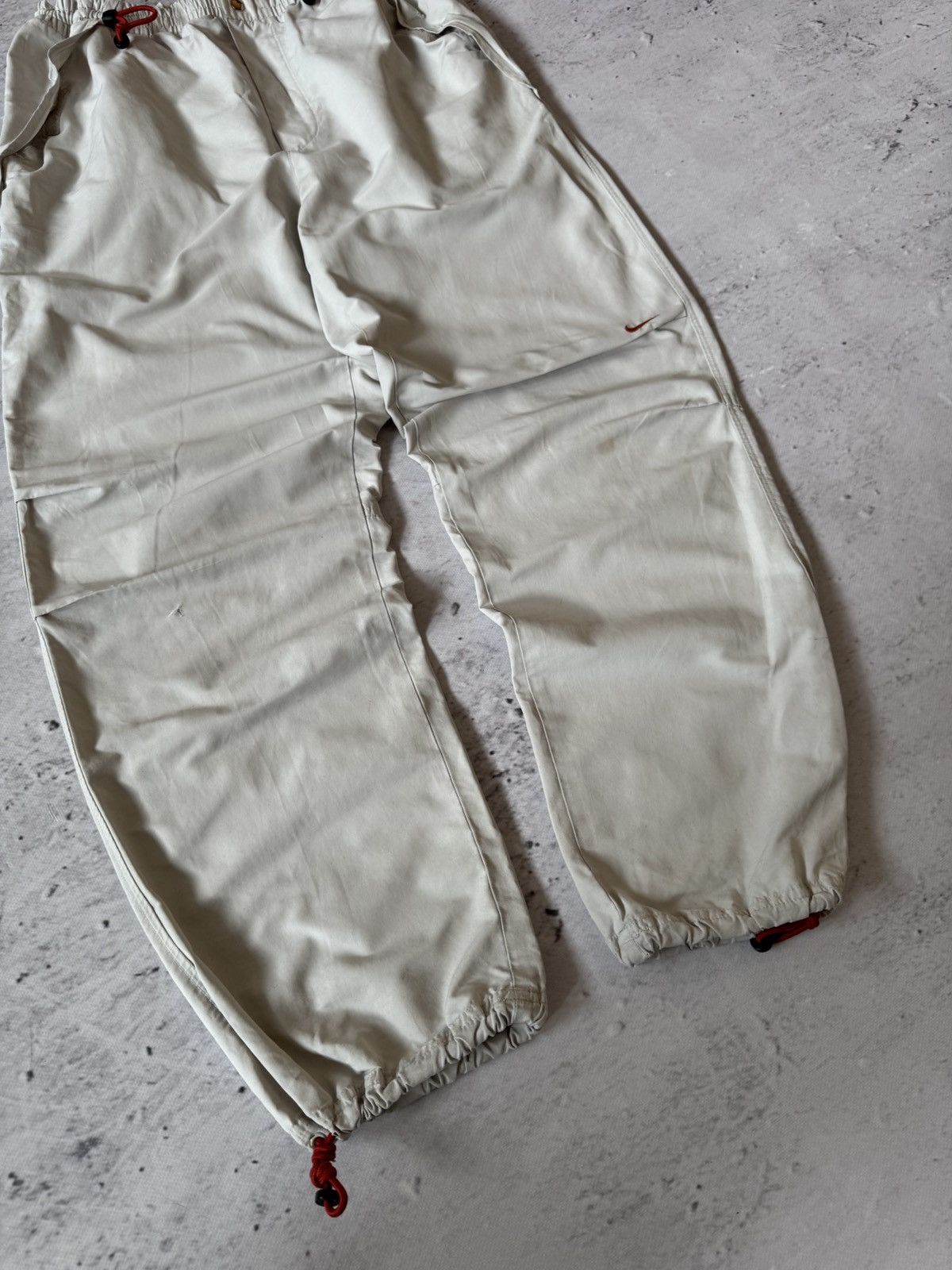 Nike × Vintage NIKE NYLON VINTAGE Y2K OVERSIZE BAGGY FIT PANTS SWEATPANTS Size US 32 / EU 48 - 2 Thumbnail