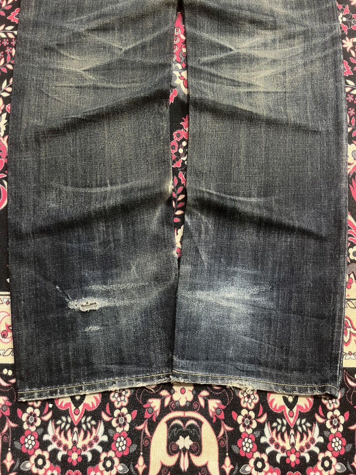 Undercover × Uniqlo Vintage Japanese Uniqlo Dark Blue Faded Washed Whisker Jeans Size US 32 / EU 48 - 11 Thumbnail