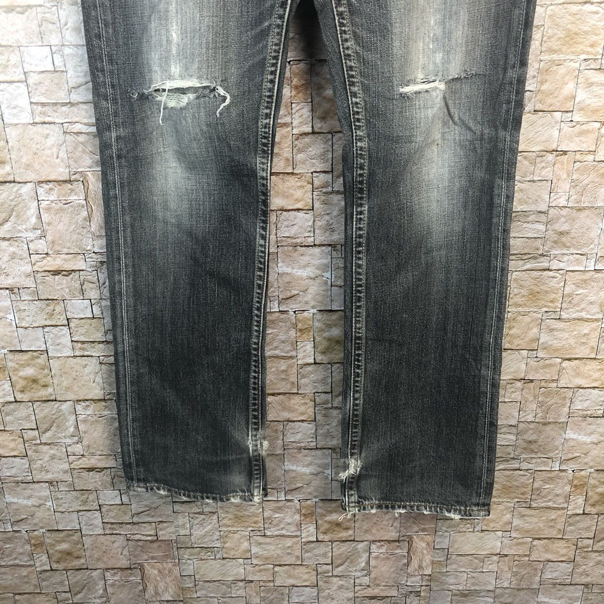 Levi's 502 Levis Black Distressed Denim Pants #A55 Size US 34 / EU 50 - 7 Thumbnail