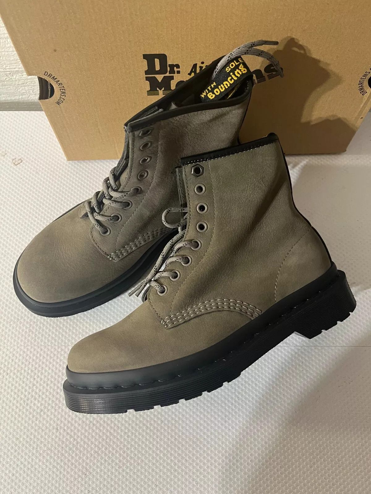US M 9 ~DR. MARTENS 1460 PASCAL MILLED NUBUCK LEATHER BOOTS