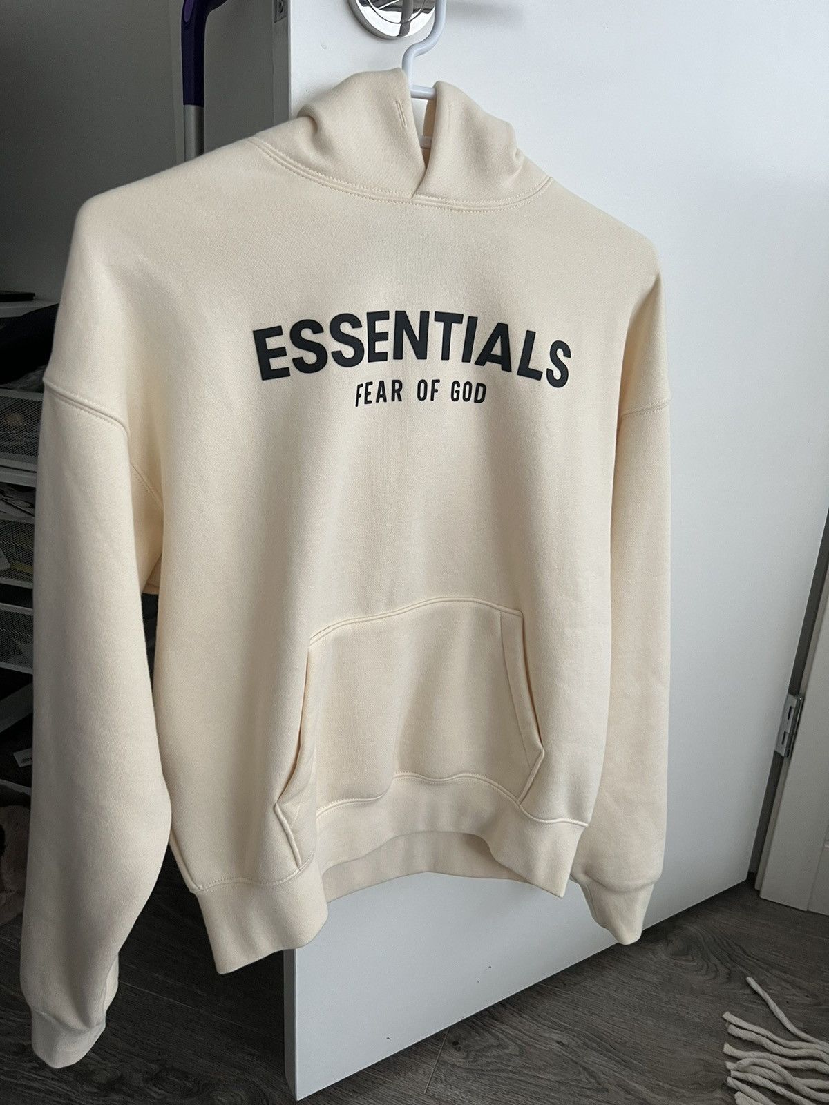 Essentials Fear of God Shirt offers ‘SS21 Buttercream’ - Size L