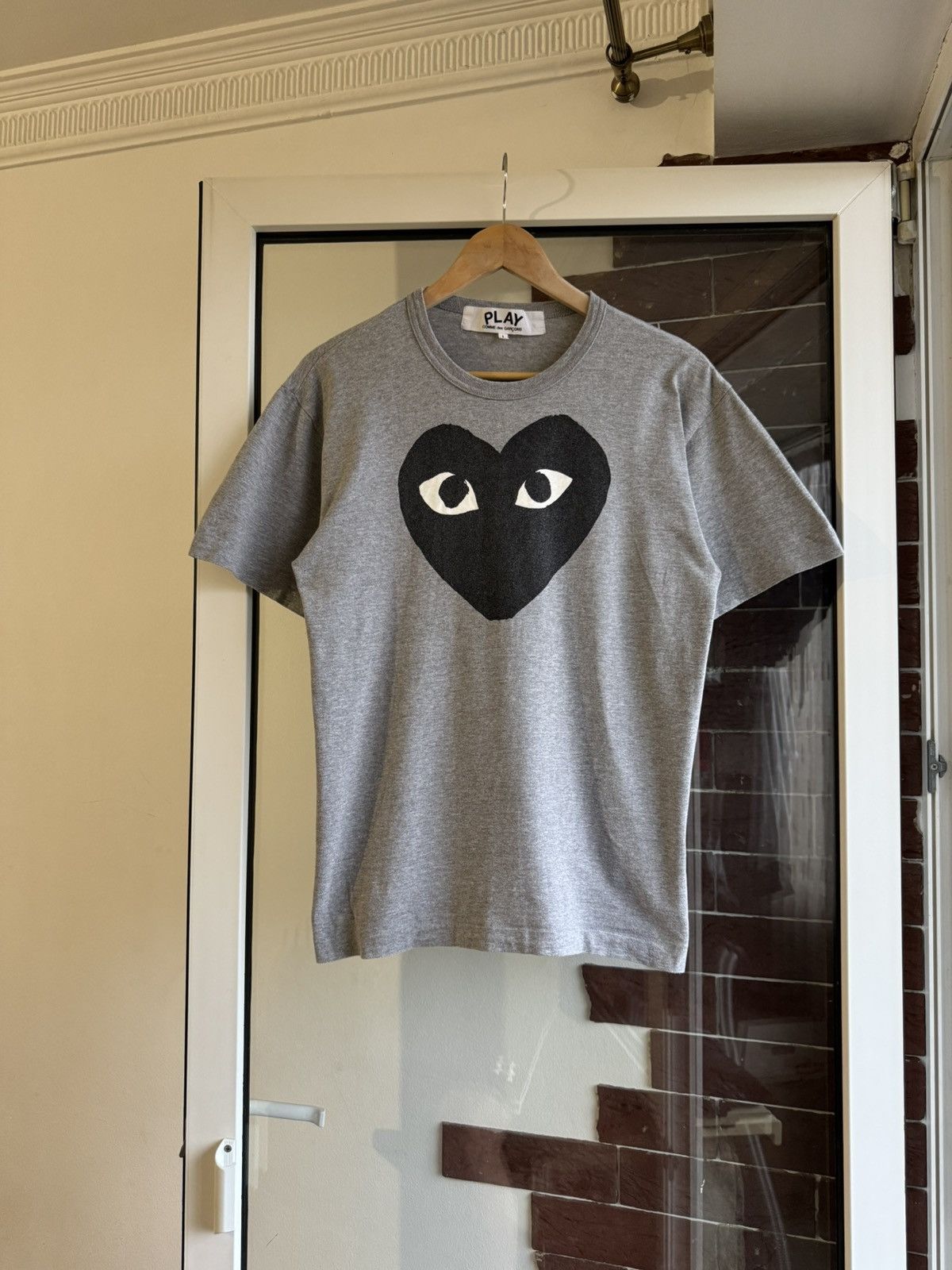 Comme des Garcons PLAY Comme Des Garcons gray tshirt Size US L / EU 52-54 / 3 - 4 Thumbnail