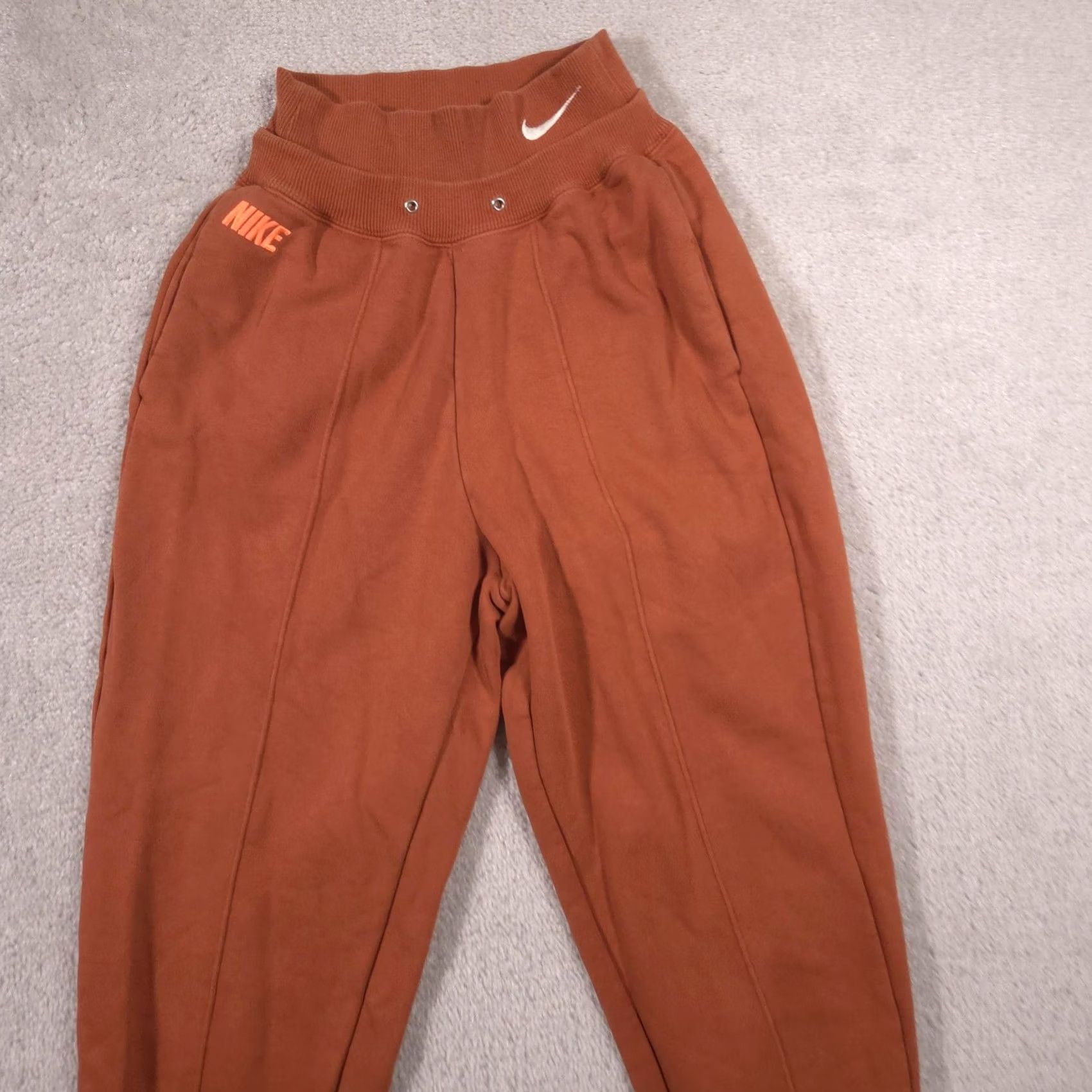 Nike Nike Womens Small Brown Fleece Joggers Sweatpants High Waist Swoosh Logo Size 28" / US 6 / IT 42 - 3 Thumbnail