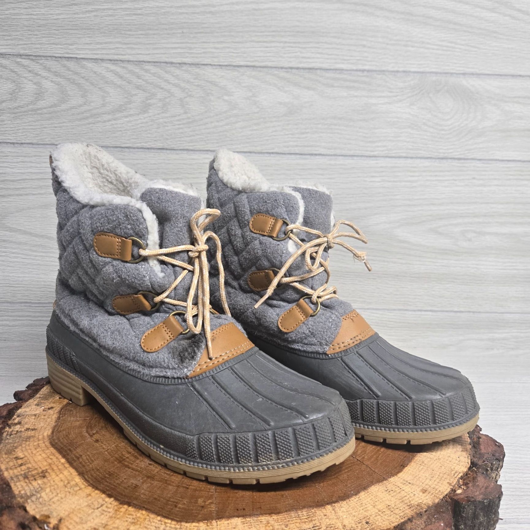 Vintage Time & True Gray Duck Boots Fleece Lining Quilted Uppers Women 11 Boots Duck Theme Quilted Lining WMTT41CJ407 Size L / US 10 / IT 46 - 2 Thumbnail