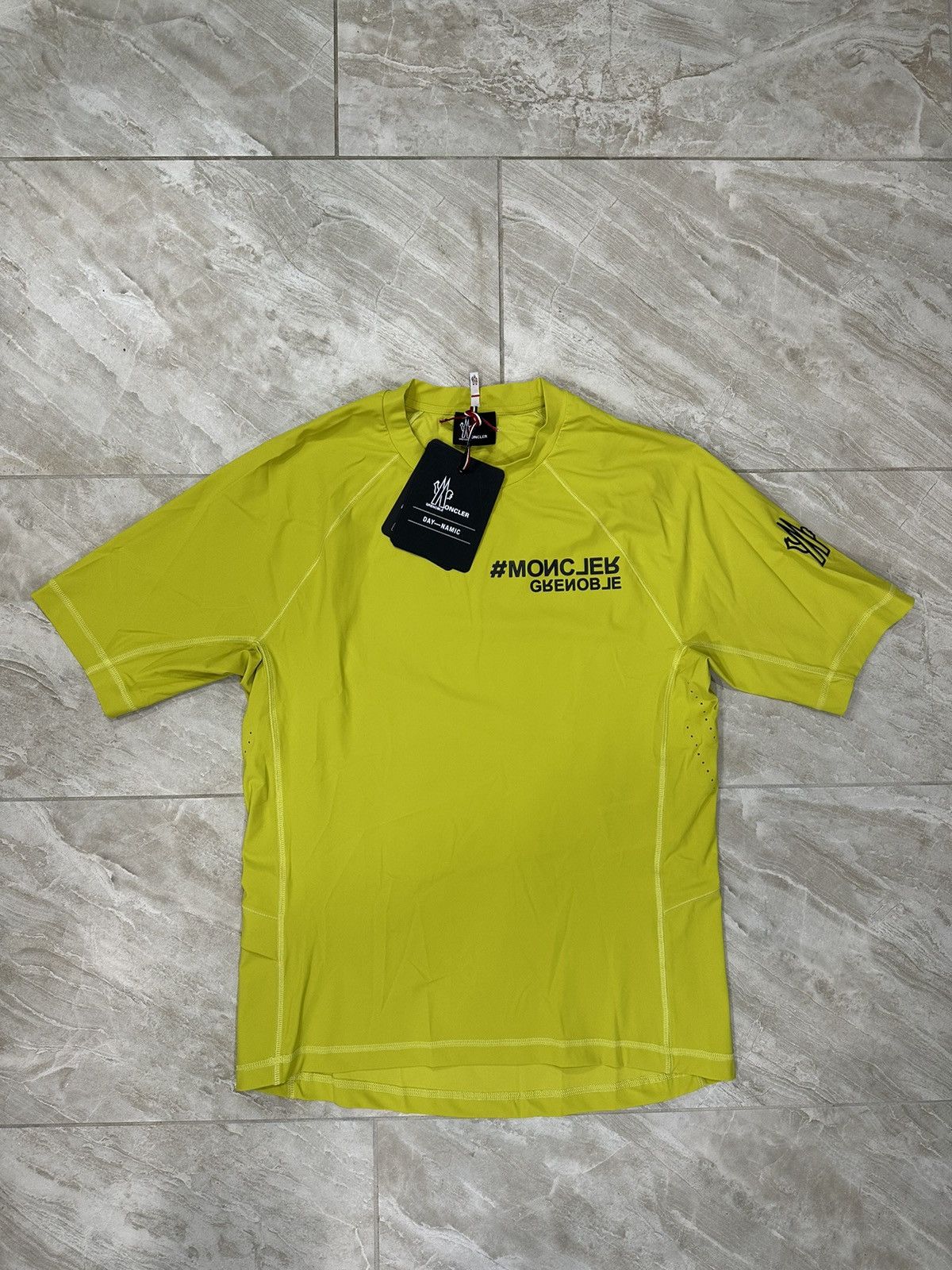 Moncler Grenoble Moncler Grenoble MANICA CORTA Size US M / EU 48-50 / 2 - 1 Thumbnail