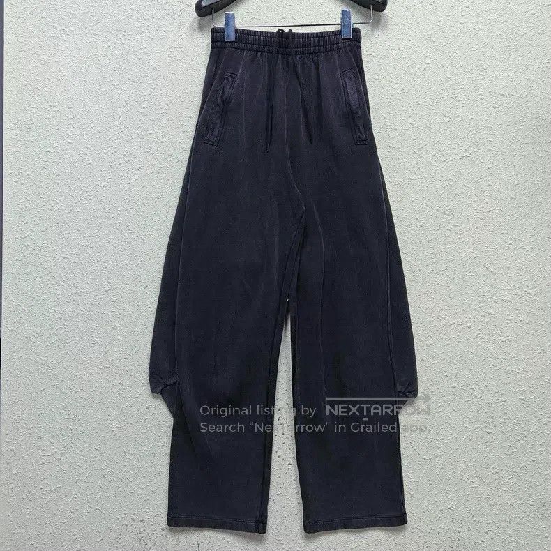 Balenciaga Balenciaga size XS Mock Two-Piece Sweater Casual Washed Sw Size US 27 - 2 Thumbnail