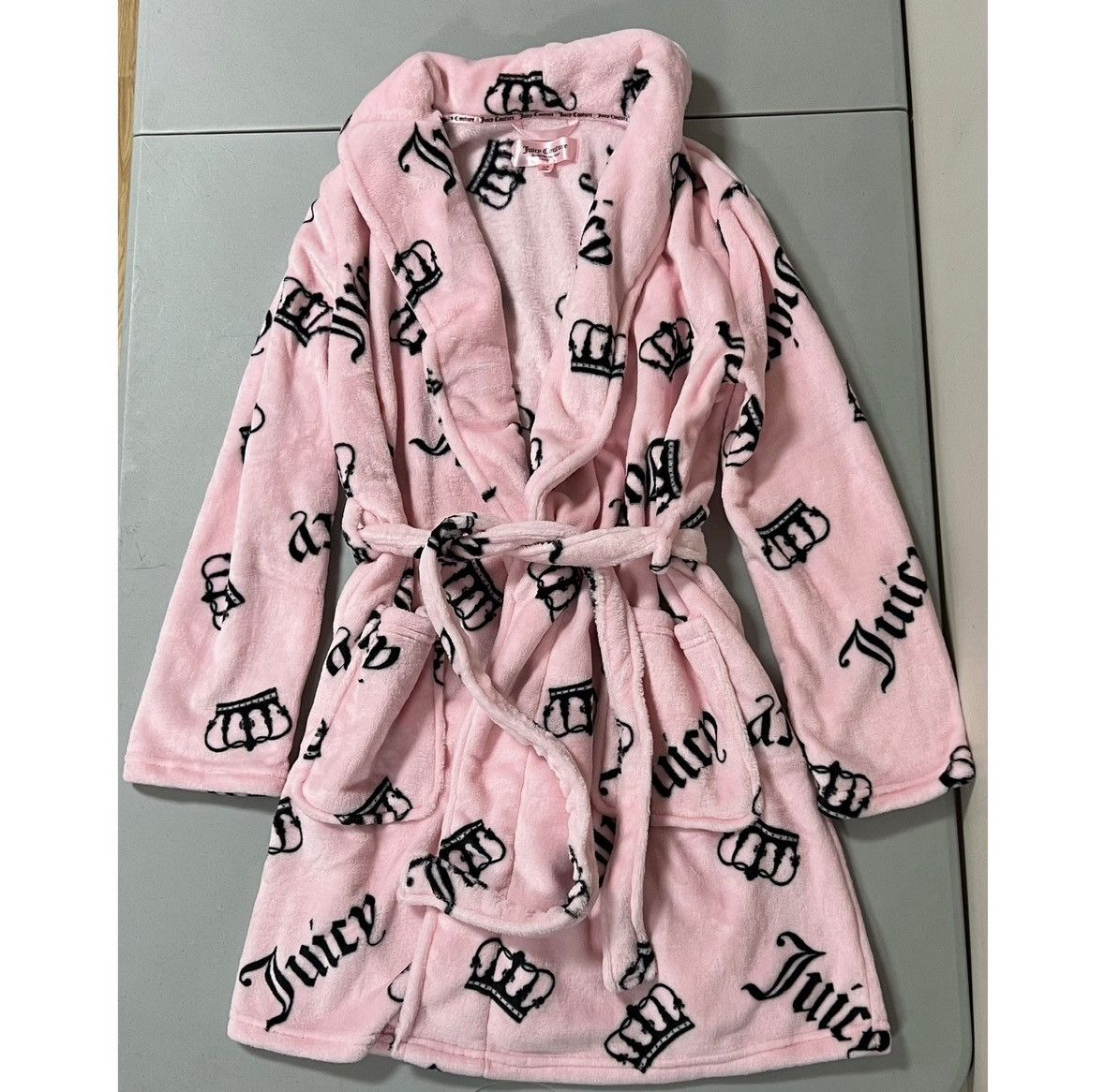 Juicy Couture Juicy Couture Pink Logo Y2K Plush Robe Bathrobe Size S/M 👑✨ Size ONE SIZE - 2 Thumbnail