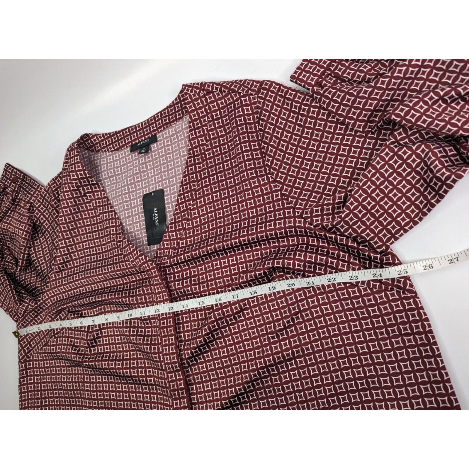 Alfani Alfani Blouse Geometric V-Neck Red 2X Womens Plus Size Size XXL / US 16-18 / IT 52-54 - 5 Thumbnail