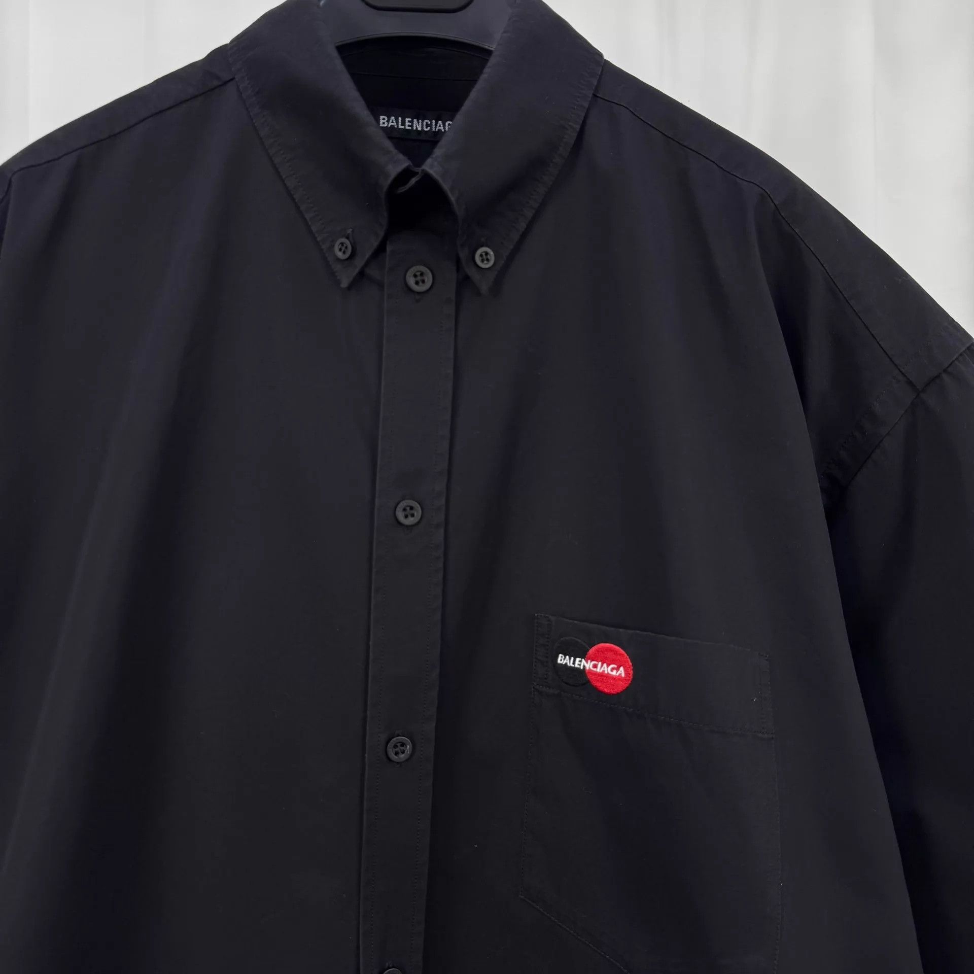 Balenciaga Balenciaga Mastercard Embroidered Short Sleeve Shirt 37 98 Size US XS / EU 42 / 0 - 3 Thumbnail