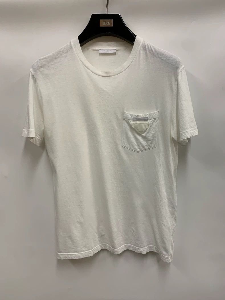 Prada Prada Basic triangle round-neck short-sleeved T-shirt 2502- Size US XL / EU 56 / 4 - 1 Thumbnail