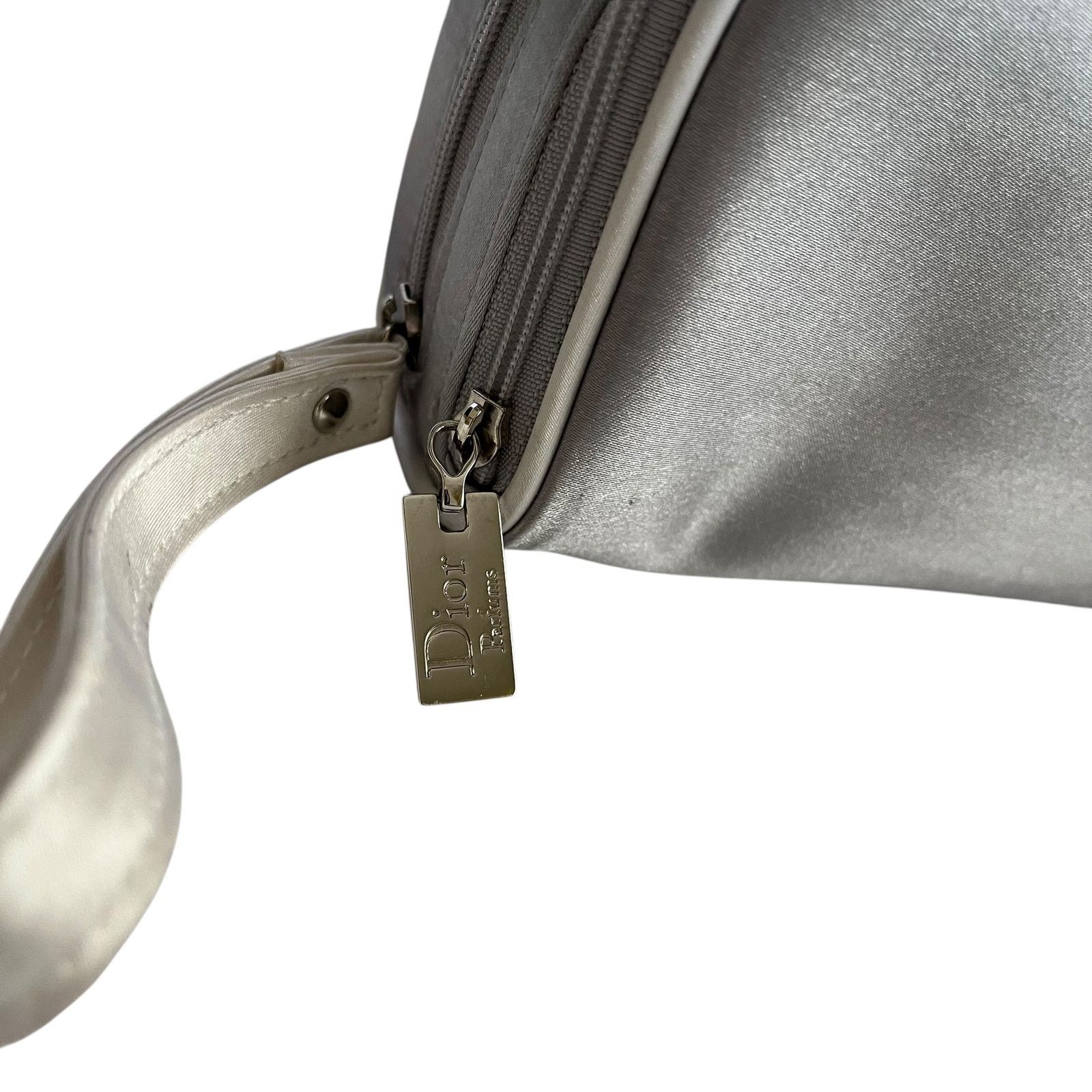 Dior Dior Parfums Silver White Trousse de Toilette Wristlet Size ONE SIZE - 7 Thumbnail