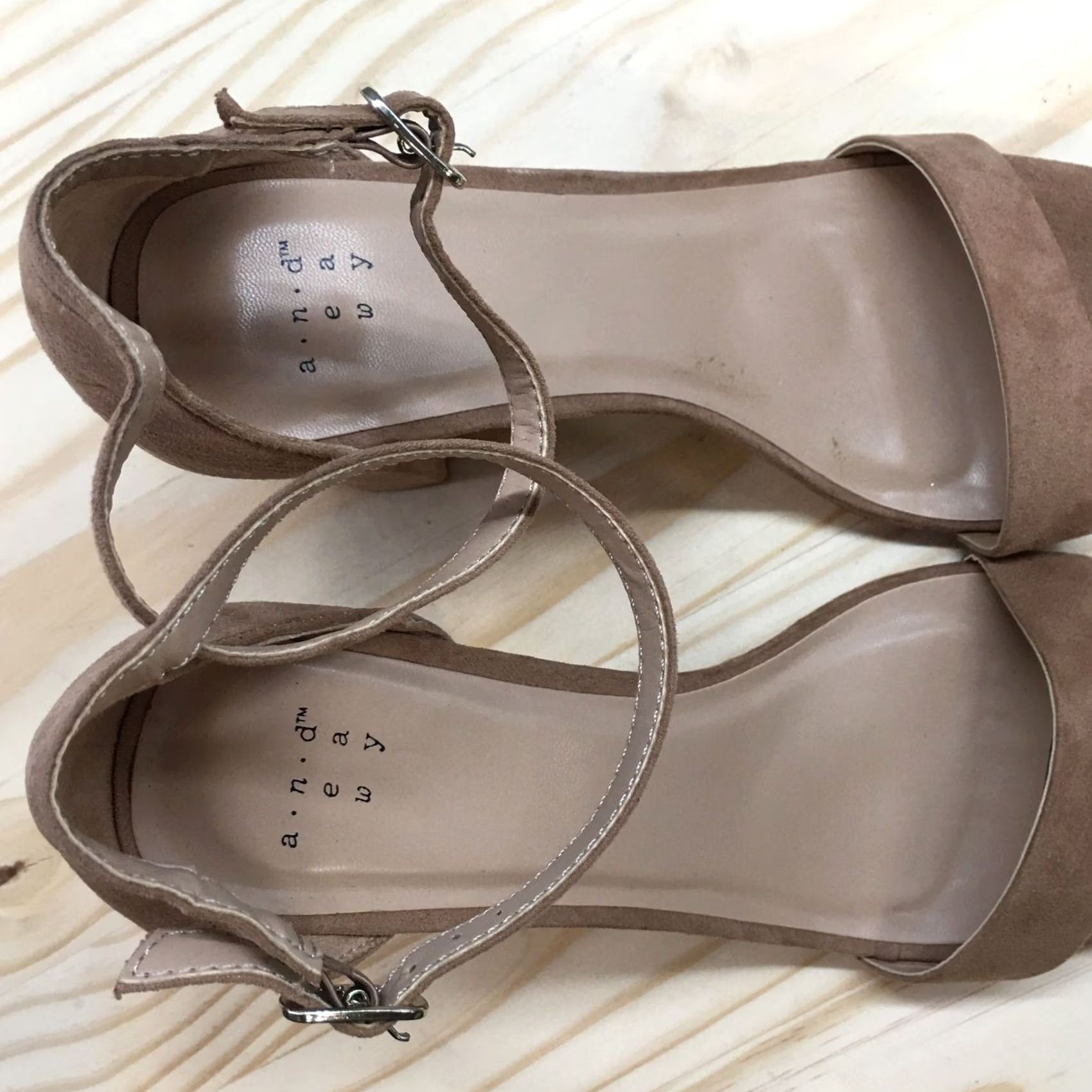 Vintage A New Day Sandals Women 10 Ankle Strap Brown Open Toe Heeled Buckle Casual Size US 10 / IT 40 - 5 Thumbnail