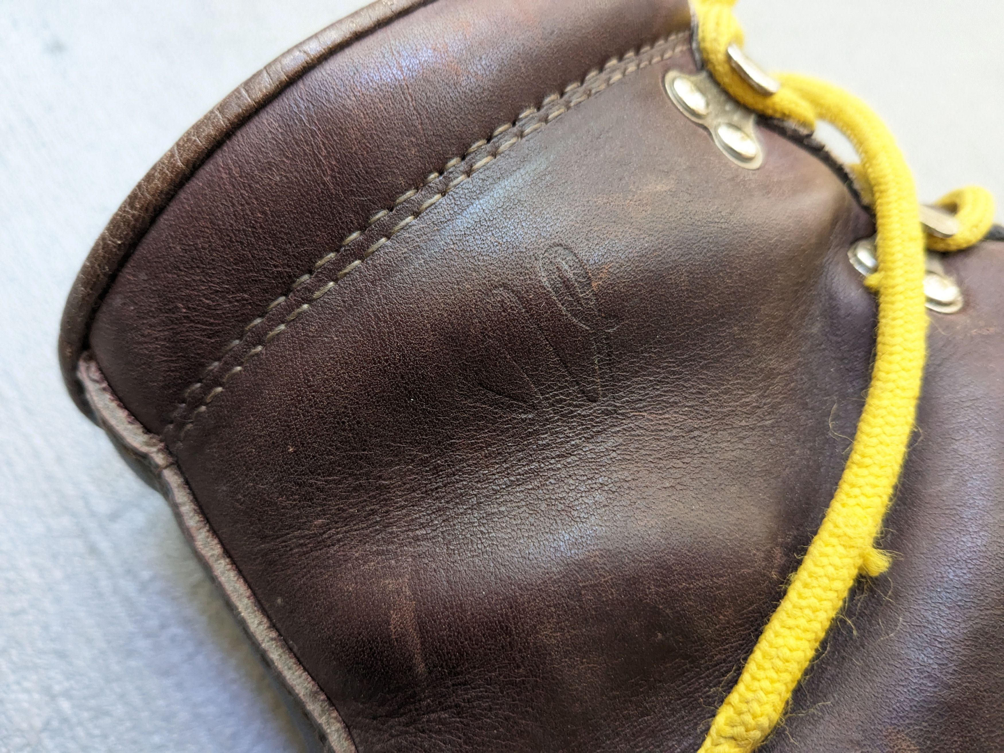 Vintage Vasque Ski Boots Brown 11 EE Wide Italy Hiking