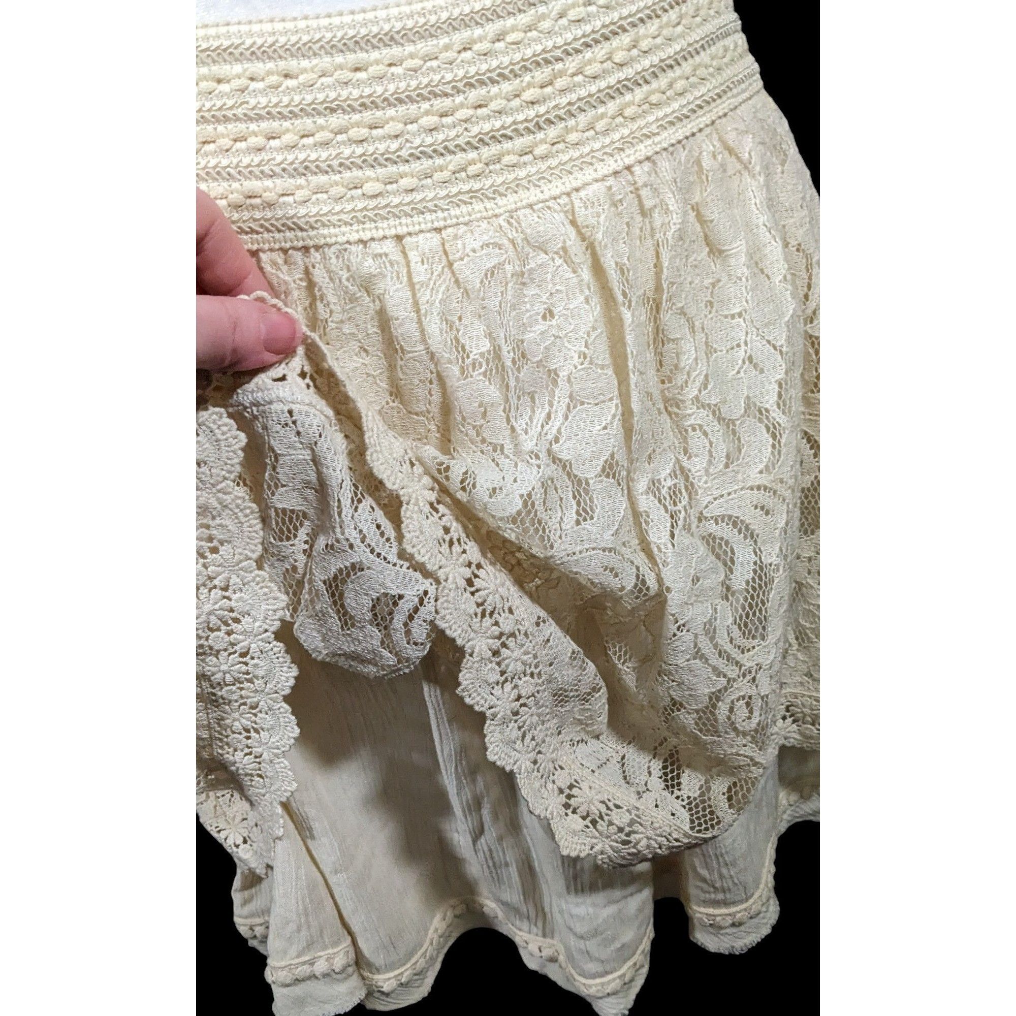 Miss Me Miss Me Cream Lace Layered Knee Length Skirt Size Large Size 30" / US 8 / IT 44 - 4 Thumbnail