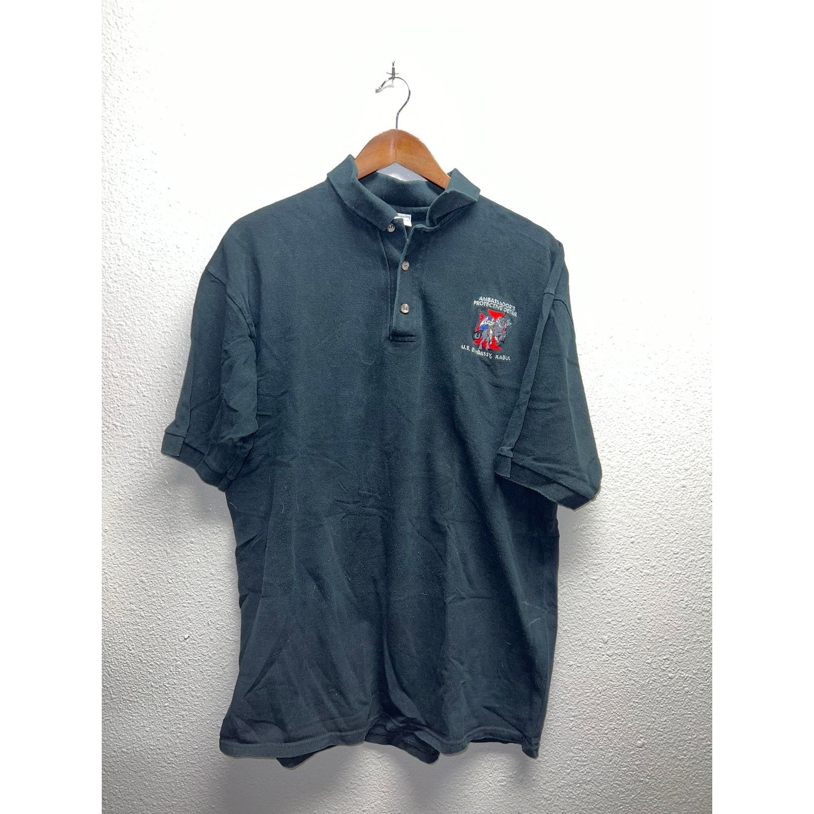 Vintage Vintage US Embassy Polo Shirt Ambassador Detail Kabul Tee XL Size US XL / EU 56 / 4 - 1 Thumbnail