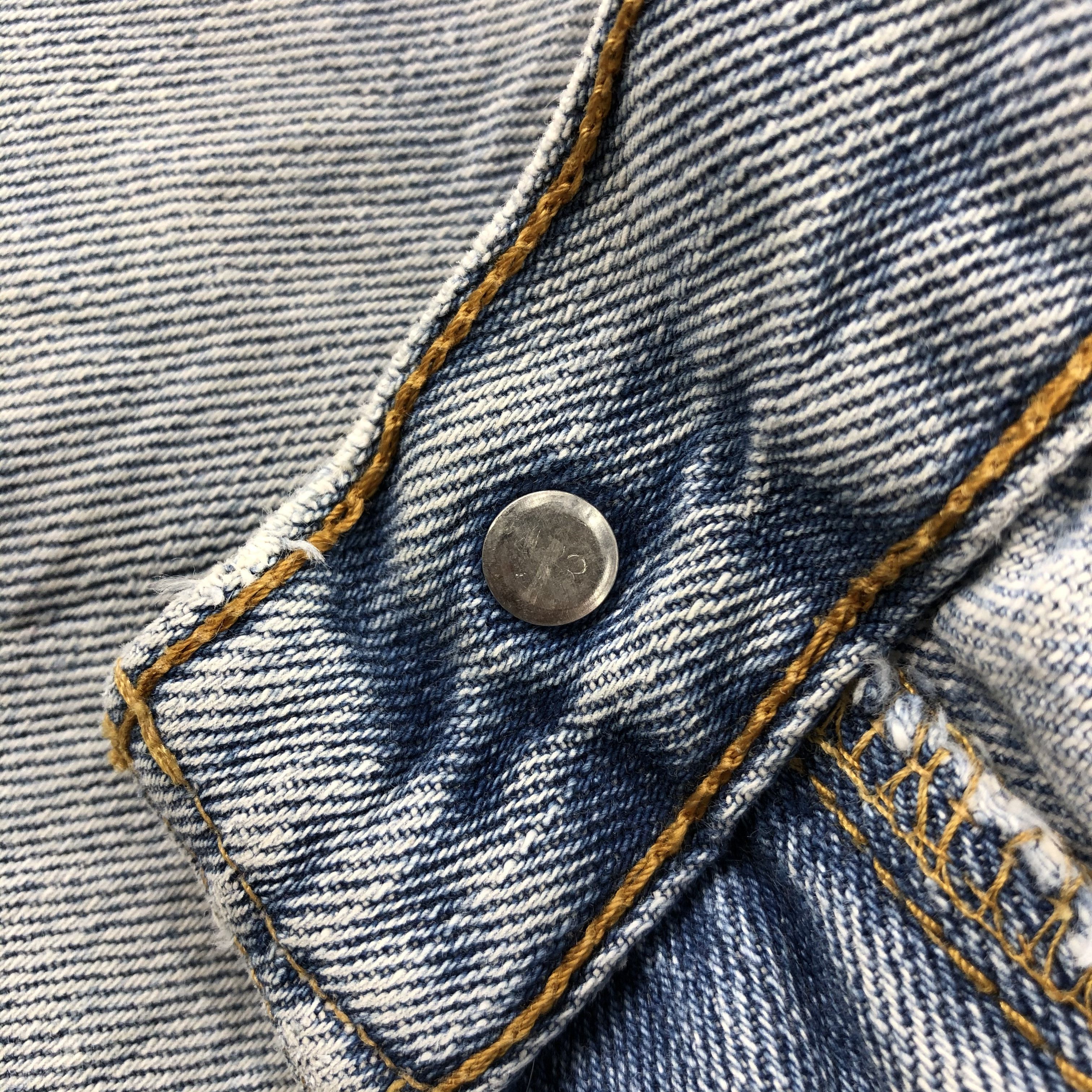 Levi's Vintage Light Wash Levis 505 Jeans-J2438 Size US 36 / EU 52 - 13 Thumbnail