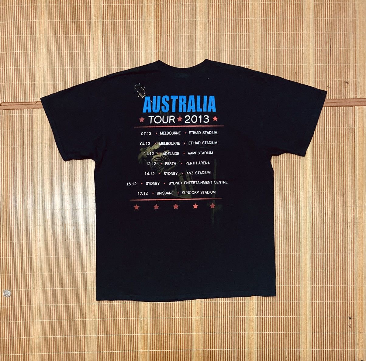 Band Tees BON JOVI AUSTRALIA TOUR 2013 TEE Size US XL / EU 56 / 4 - 2 Thumbnail