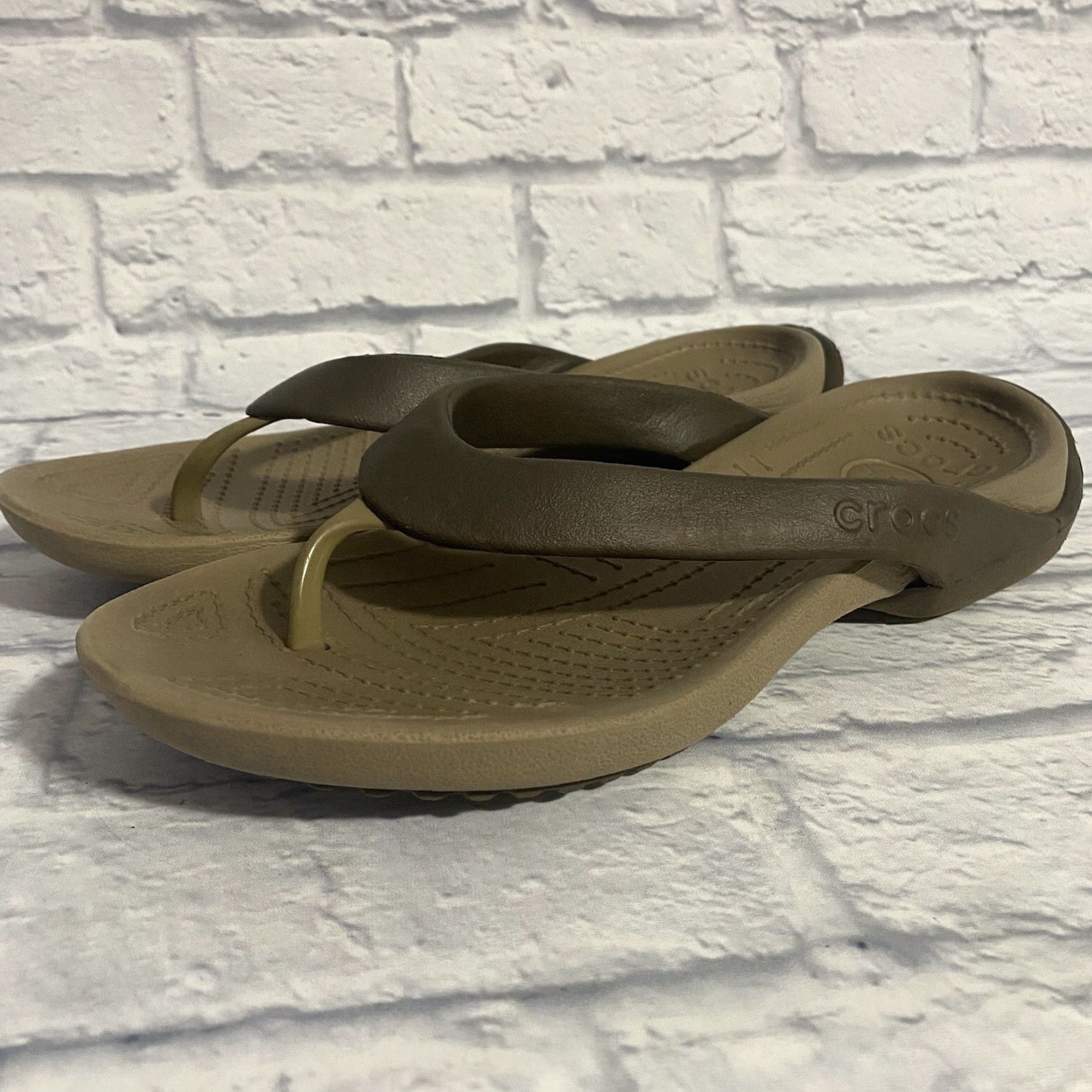 Crocs CROCS Sandal Women Thong Flip Flop Rubber Comfort Brown Tan Size 11 Womens Size US 9 / IT 39 - 3 Thumbnail