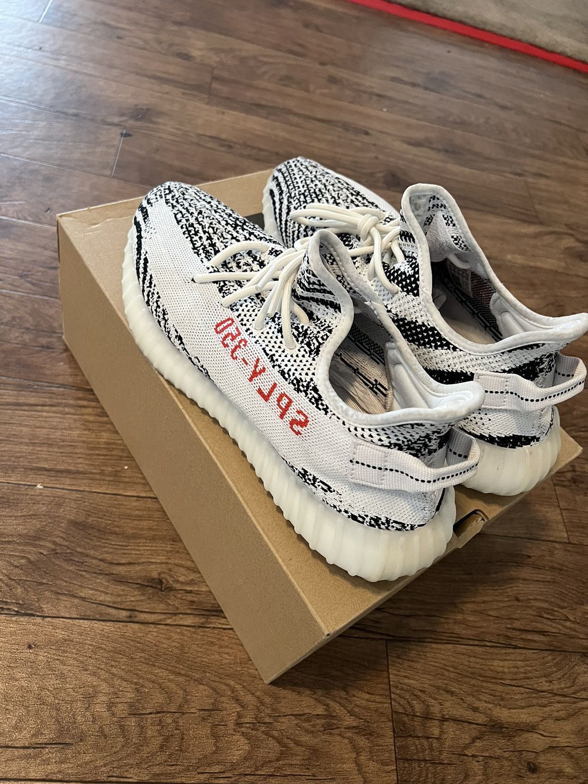 Yeezy Yeezy Boost 350 V2 Size US 12 / EU 45 - 14 Thumbnail