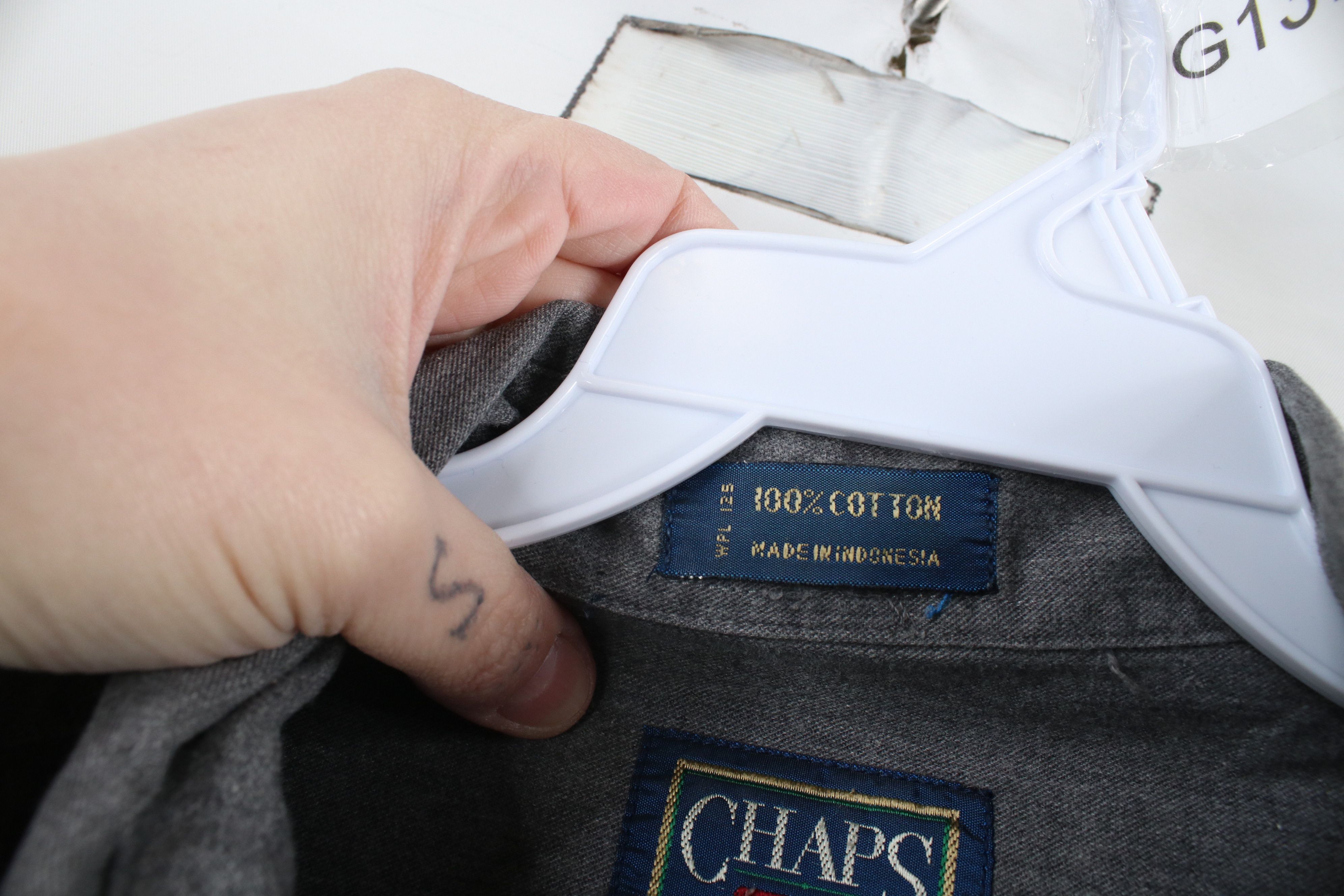 Ralph Lauren × Vintage Vintage 90s Chaps Ralph Lauren Spell Crest Button Down Shirt Size US M / EU 48-50 / 2 - 8 Thumbnail