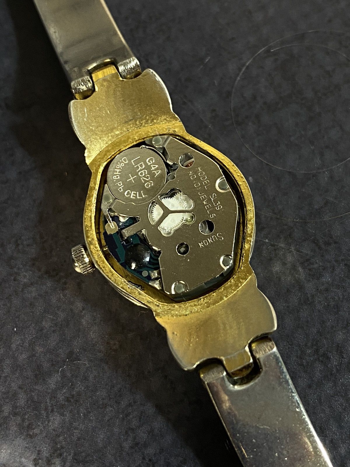 Jewelry × Vintage Lardos Two-Tone Cable Bracelet Watch with Japanese brand Size ONE SIZE - 11 Thumbnail