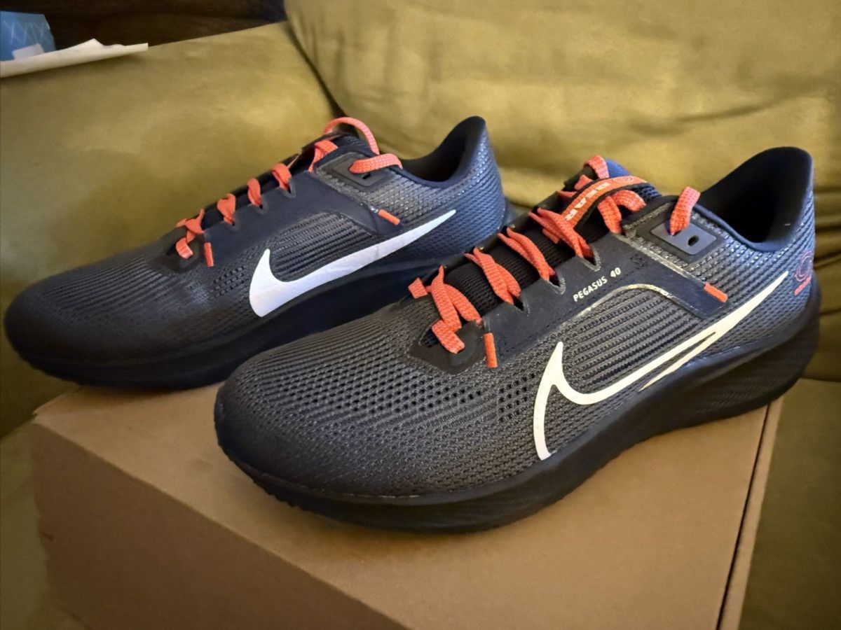 Nike Nike Air Zoom Pegasus 40 NFL “Chicago Bears” New in Box! 9.5 Size US 9.5 / EU 42-43 - 2 Thumbnail