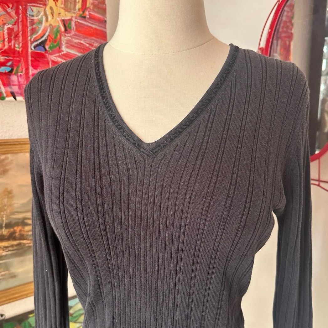 Guess guess black knit v neck long sleeve sweater Size L / US 10 / IT 46 - 2 Thumbnail