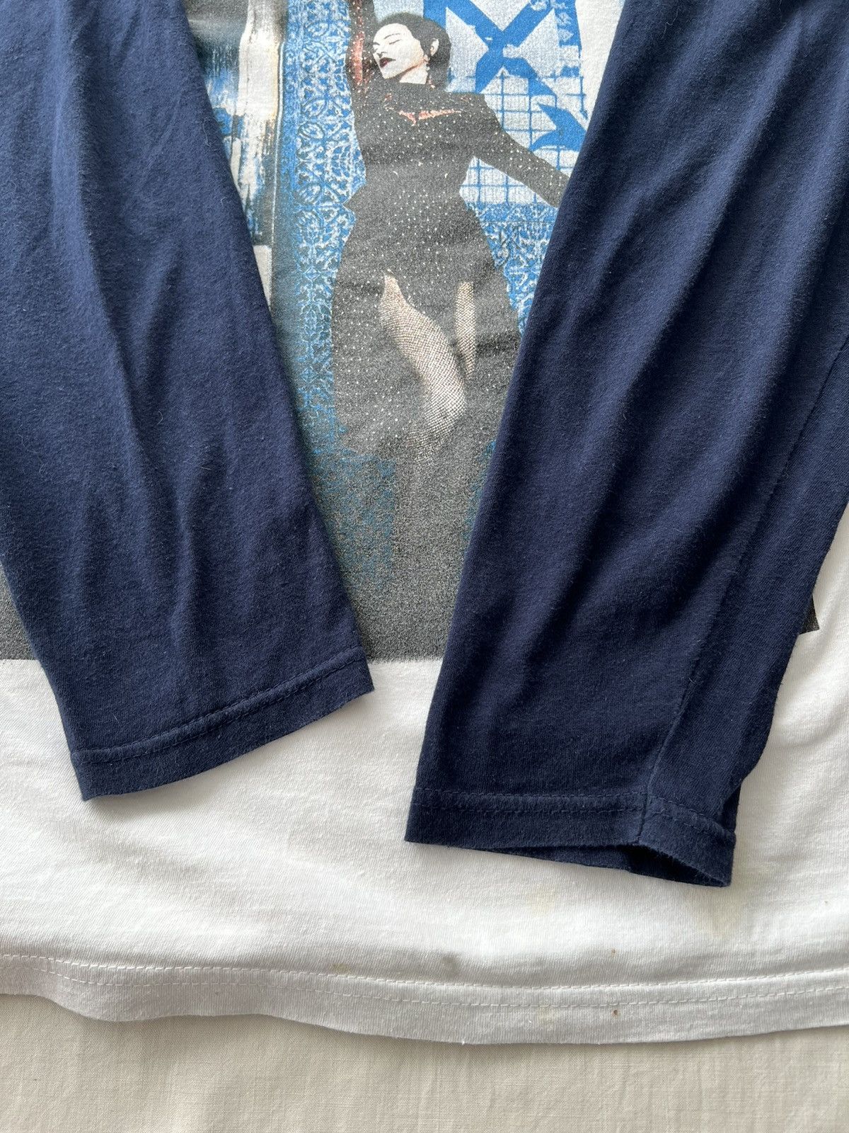Band Tees Vintage 2000s Madonna Pop Rock Music Long Sleeve T-shirt Size US XL / EU 56 / 4 - 9 Thumbnail