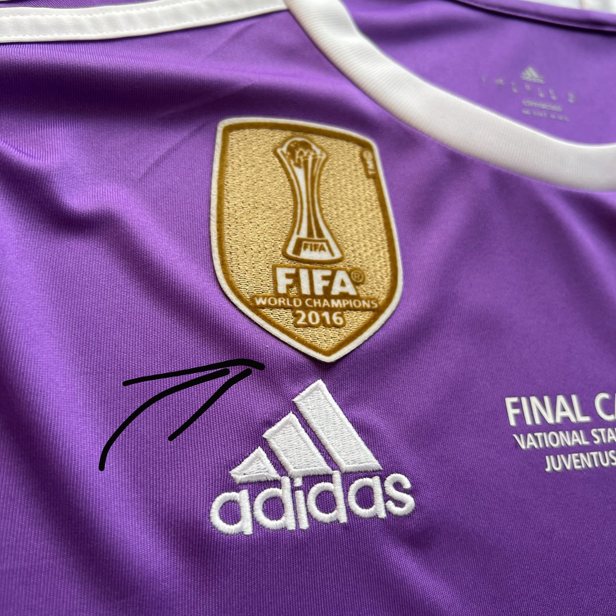 Adidas Real Madrid 2016/2017 Away Purple Ronaldo 7 A15159 Size US M / EU 48-50 / 2 - 7 Thumbnail