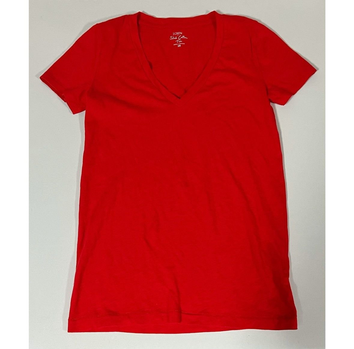 J.Crew J. Crew Red Solid V-Neck Shirt Top Blouse Tee Size XS ❤️✨ Size US S / EU 44-46 / 1 - 1 Thumbnail