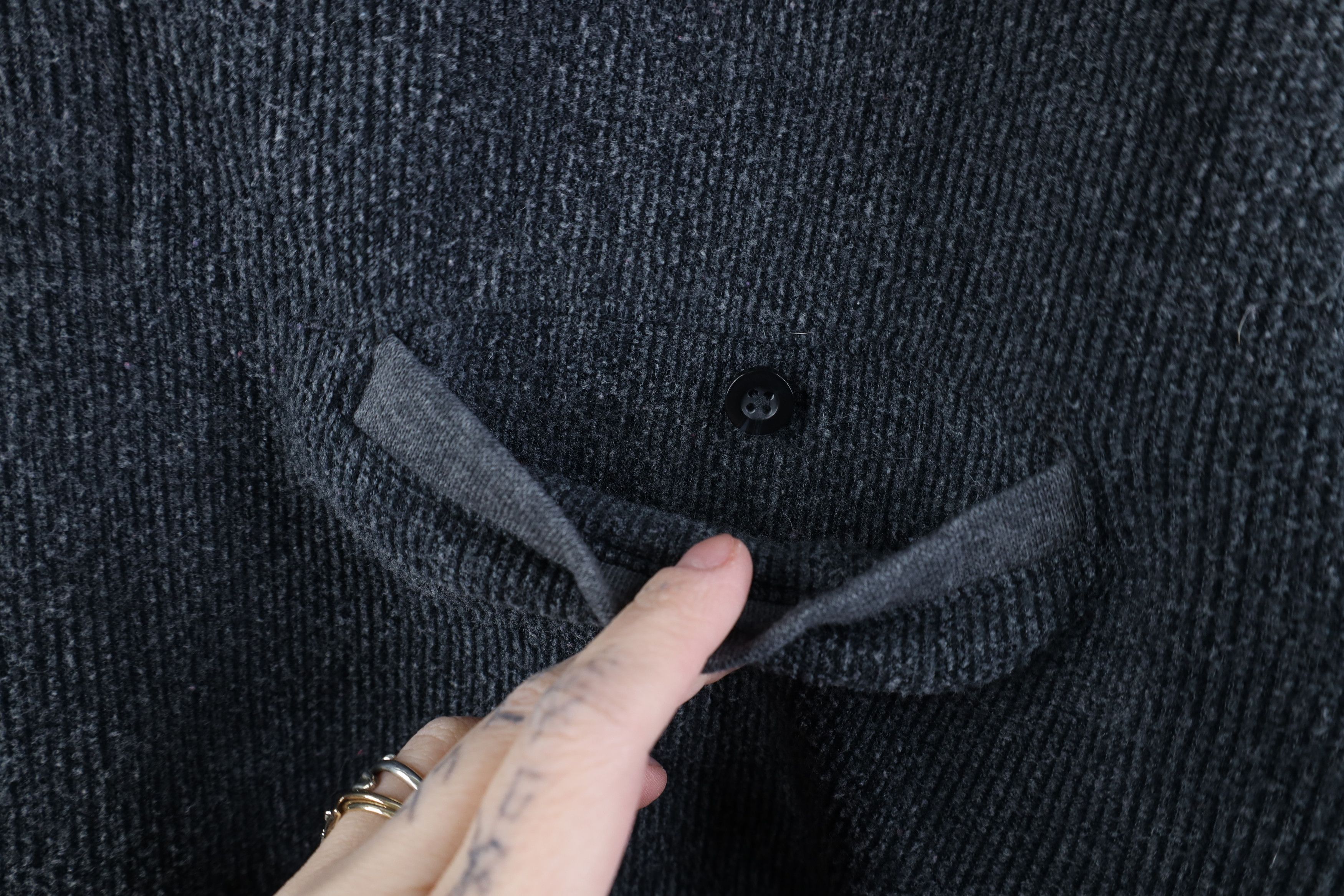 Vintage Vintage 90s Y2K Streetwear Ribbed Knit Collared Sweatshirt Size US L / EU 52-54 / 3 - 9 Thumbnail