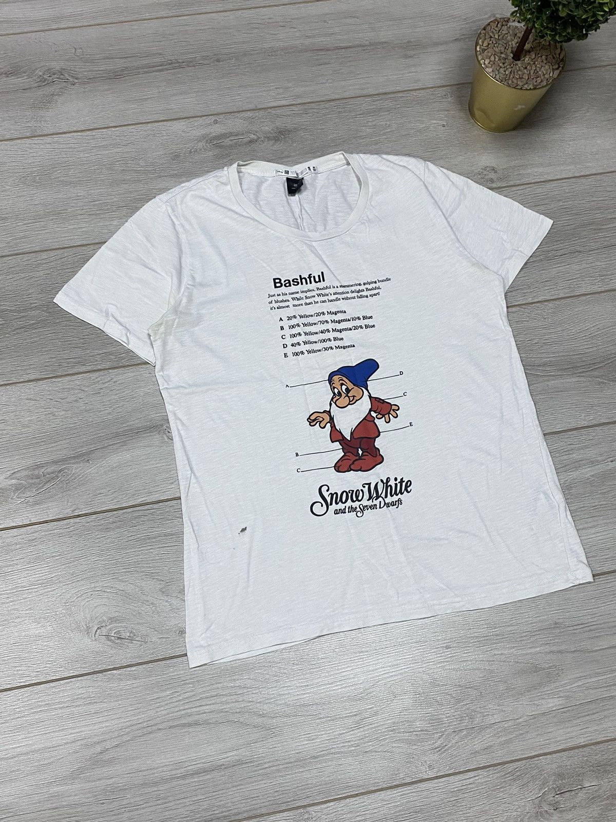 Undercover Undercover x Uniqlo Snow White By Disney Size US M / EU 48-50 / 2 - 4 Thumbnail