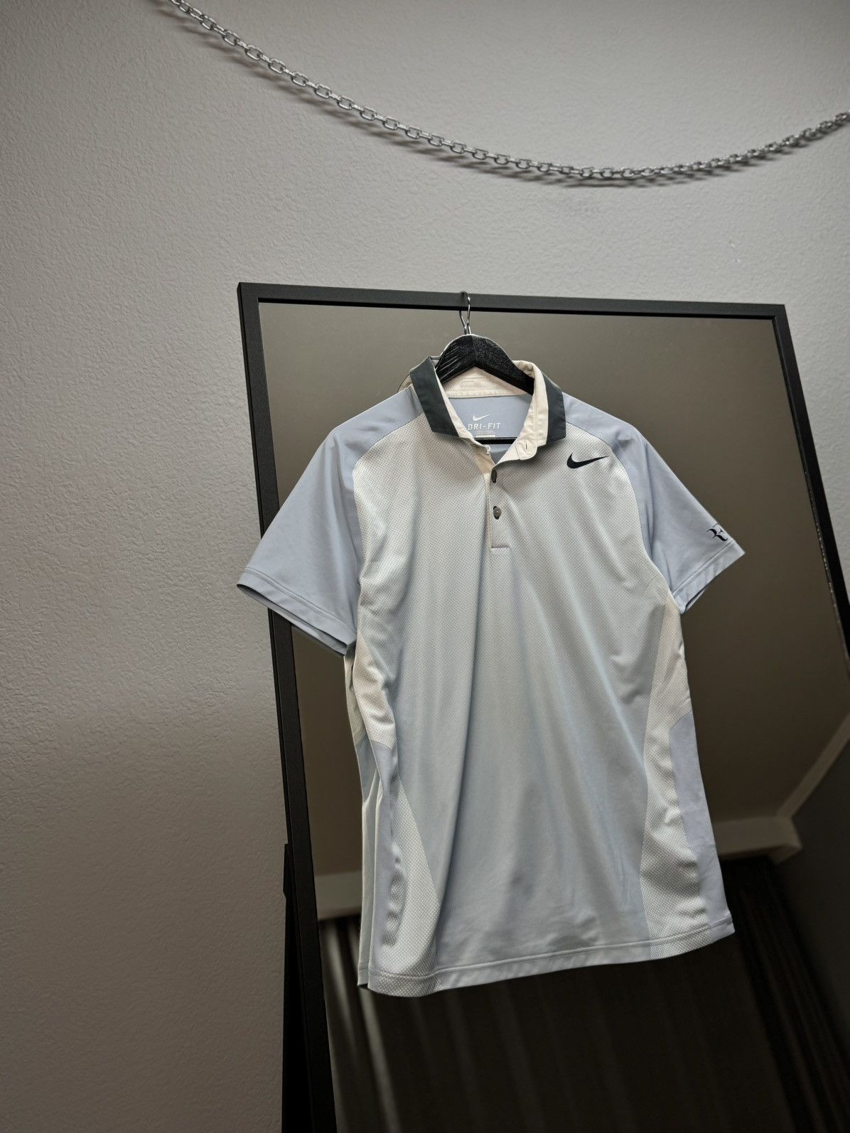 Nike ROGER FEDERER TENNIS COURT 2013 GSTAAD NIKE RF JERSEY Size US L / EU 52-54 / 3 - 2 Thumbnail