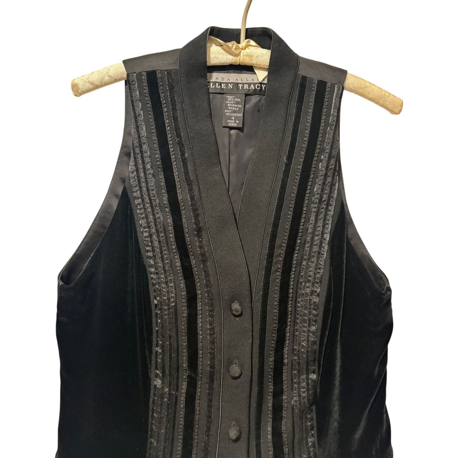 Ellen Tracy Ellen Tracy Vintage Black Velvet Tux Vest Lined 100% Wool Size S / US 4 / IT 40 - 2 Thumbnail