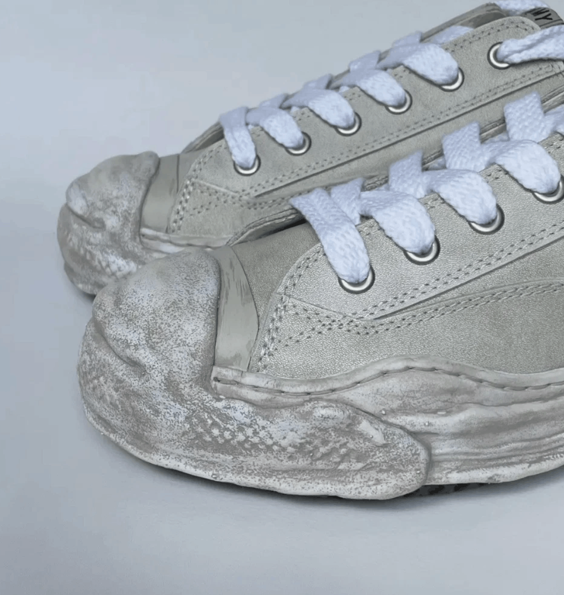 Maison MIHARA YASUHIRO Cream Vintage Leather ‘Hank’ Sneakers Size US 12 / EU 45 - 9 Thumbnail