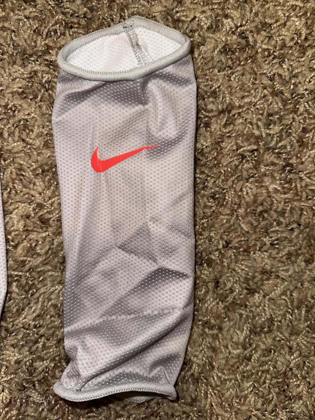Nike Nike Mercurial Lite Shin Guards Sample Size ONE SIZE - 4 Thumbnail