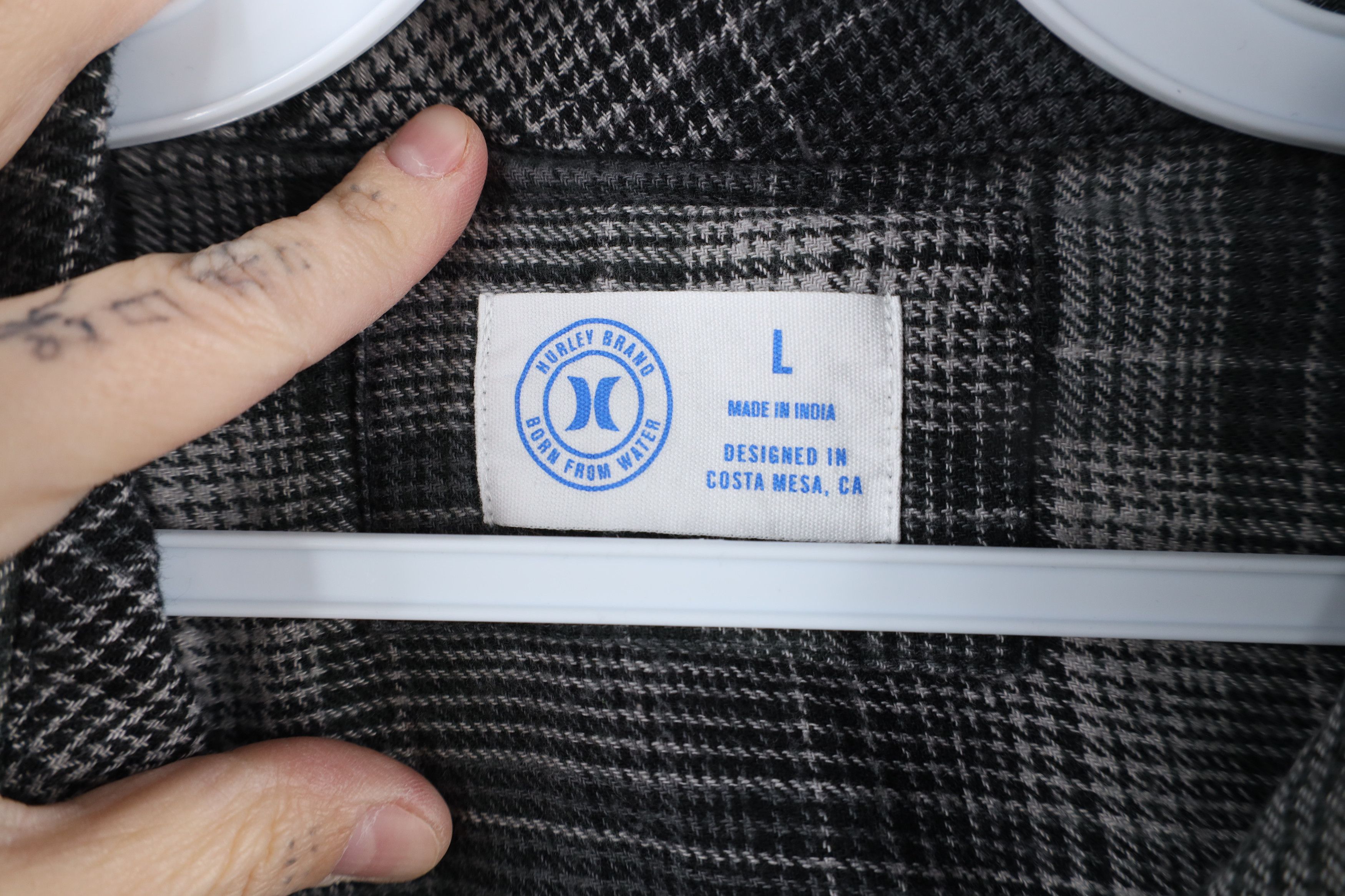 Hurley × Vintage Vintage Y2K Hurley Surfing Collared Button Shirt Plaid Size US L / EU 52-54 / 3 - 6 Thumbnail