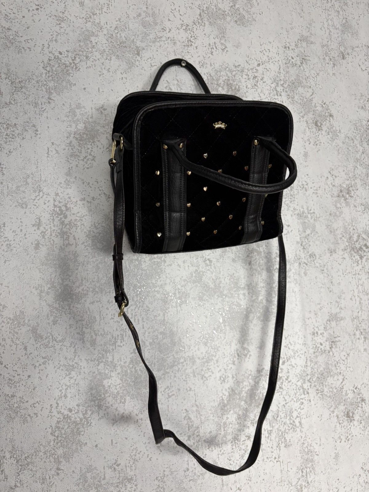 Juicy Couture Juicy Couture Vintage Velvet Heart Shoulder Crossbody Bag Size ONE SIZE - 4 Thumbnail