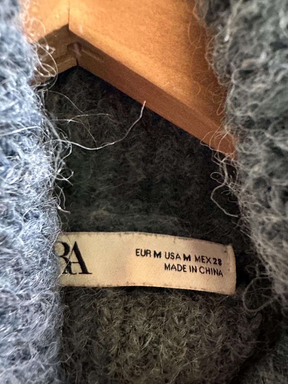 Zara Grey Turtleneck Wool Sweater Size M / US 6-8 / IT 42-44 - 4 Thumbnail