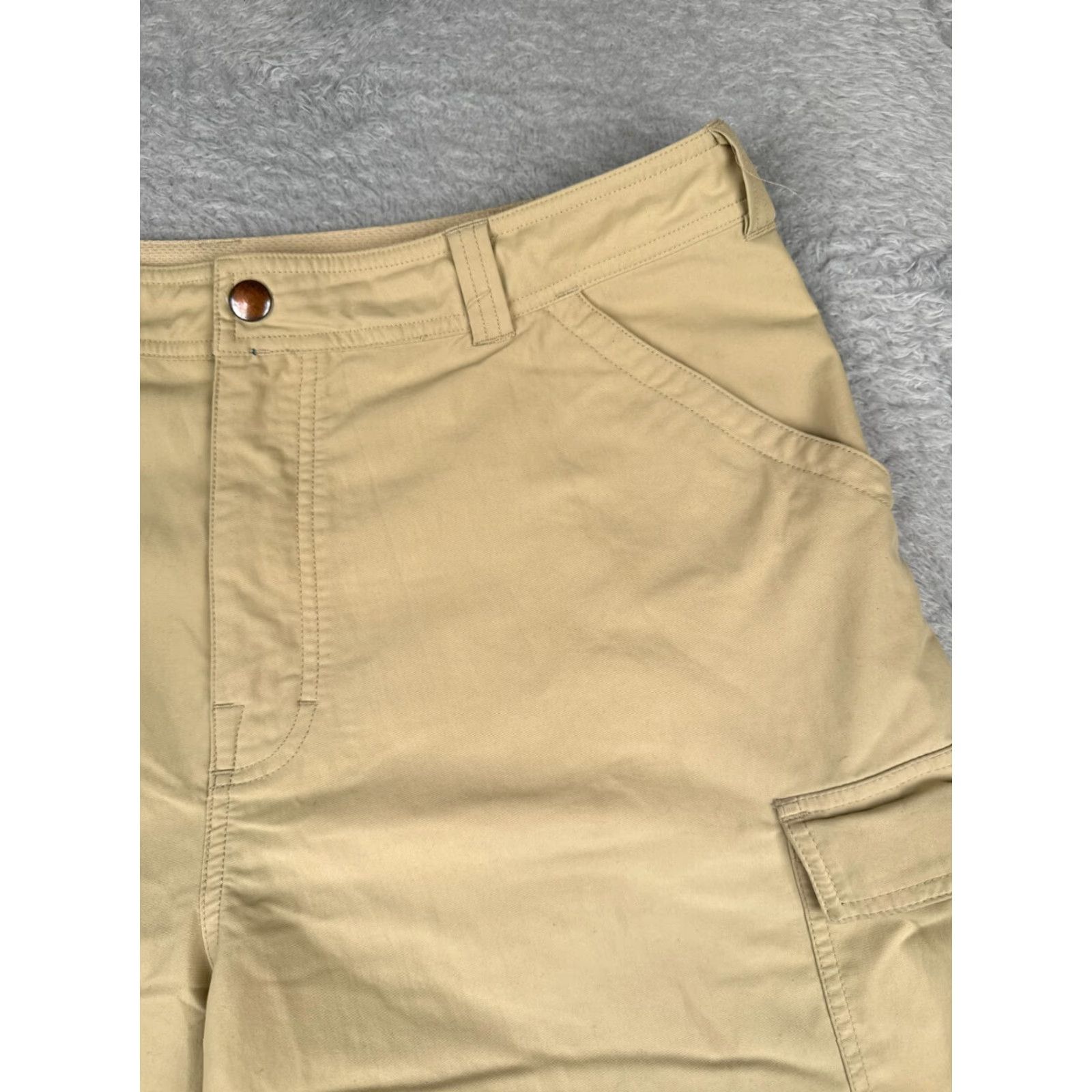 Patagonia VINTAGE Patagonia Shorts Men Beige 38 Poly Cargo Canvas Walk 10 Inseam Casual Zip Pocket 38x10 Mens Beige Patagonia Shorts Size US 38 / EU 54 - 5 Thumbnail