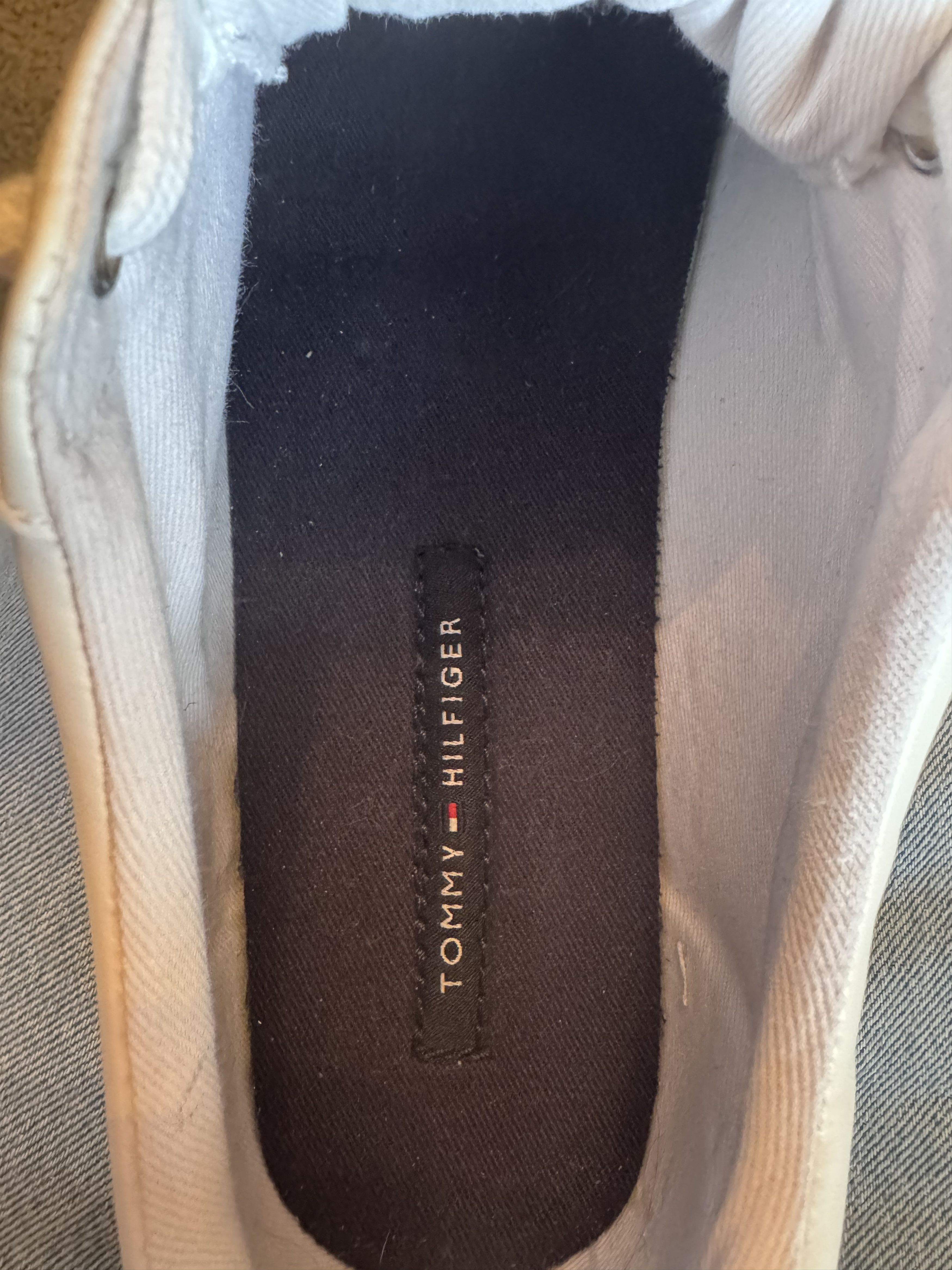 Tommy Hilfiger Tommy Hilfiger Women's White Lace-Up Sneakers Athletic Shoe Size US 8.5 / IT 38.5 - 9 Thumbnail