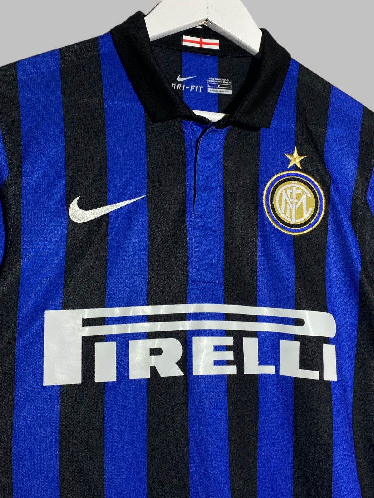Nike 🔥 INTER MILAN 2010s NIKE PIRELLI JERSEY R9 VINTAGE VIBES Size US S / EU 44-46 / 1 - 4 Thumbnail