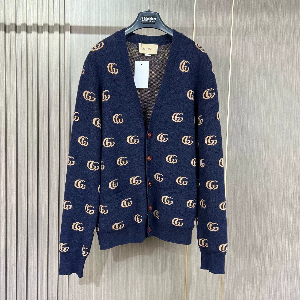 Gucci gucci embroidered gg pattern cardigan size m Size US M / EU 48-50 / 2 - 1 Thumbnail