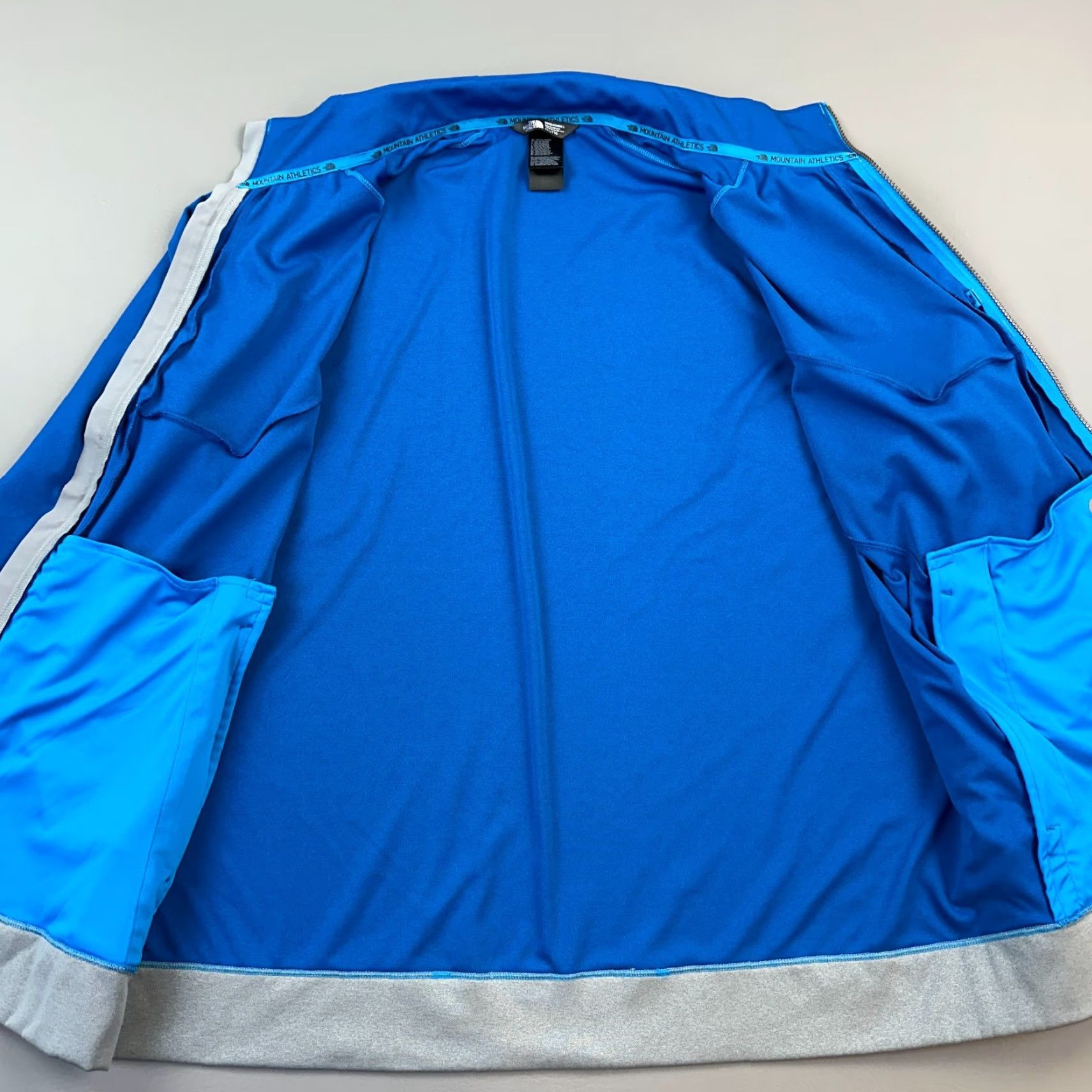 The North Face The North Face Jacket Mens 2XL Blue Full Zip Mountain Outdoor Athletic Hiking Casual Fall Winter Spring Sports Pockets Regular Mens Size US XXL / EU 58 / 5 - 7 Thumbnail