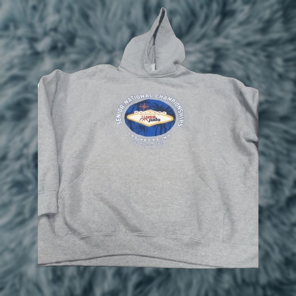 Gildan VINTAGE 2019 Judo Senior National Championship Las Vegas Gildan Heavy Blend Hoodie 2XL Gray Mens Size US XXL / EU 58 / 5 - 1 Thumbnail