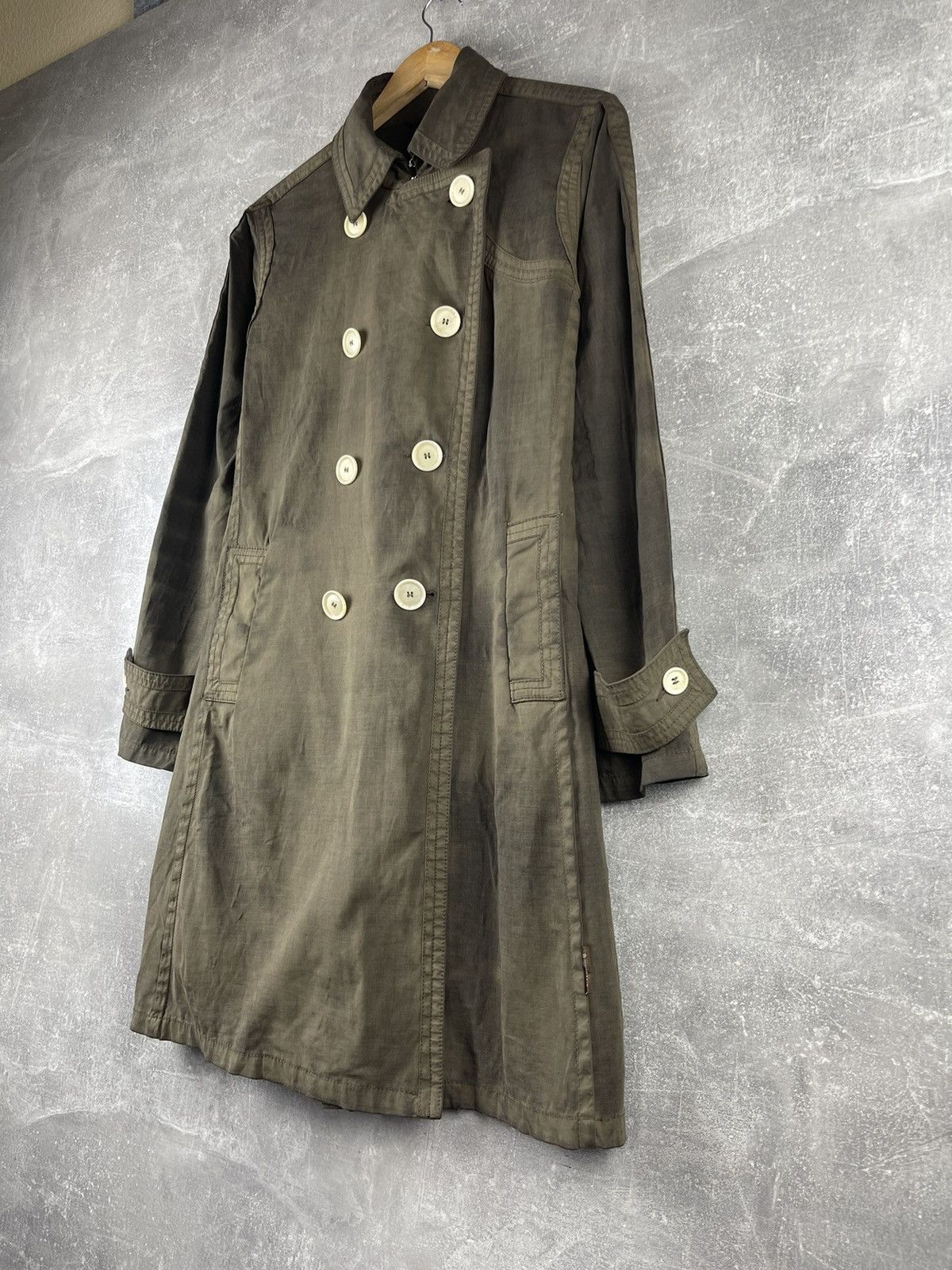 Moncler Moncler Double Breasted Waxed Olive Green Belted Trench Coat Size S / US 4 / IT 40 - 4 Thumbnail
