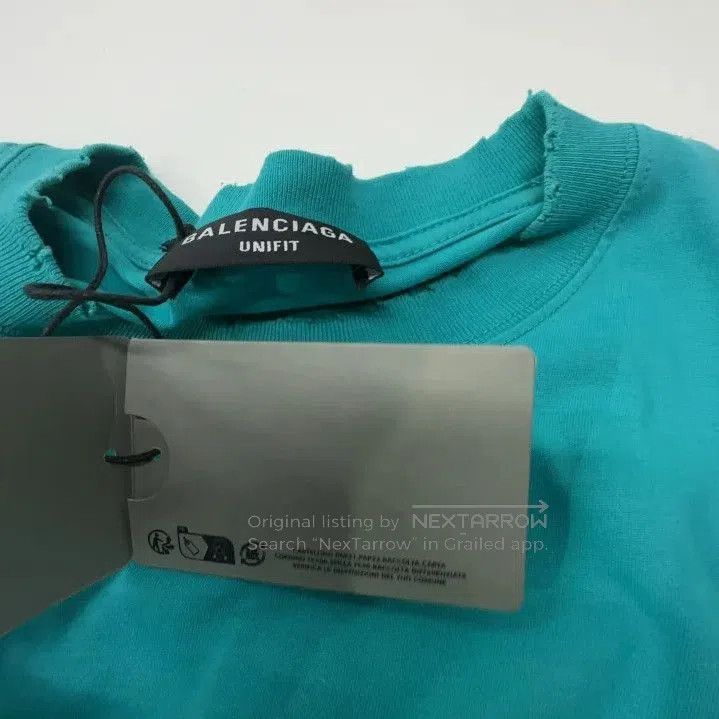 Balenciaga Balenciaga Distressed Logo OverSized T. Size US XS / EU 42 / 0 - 2 Thumbnail