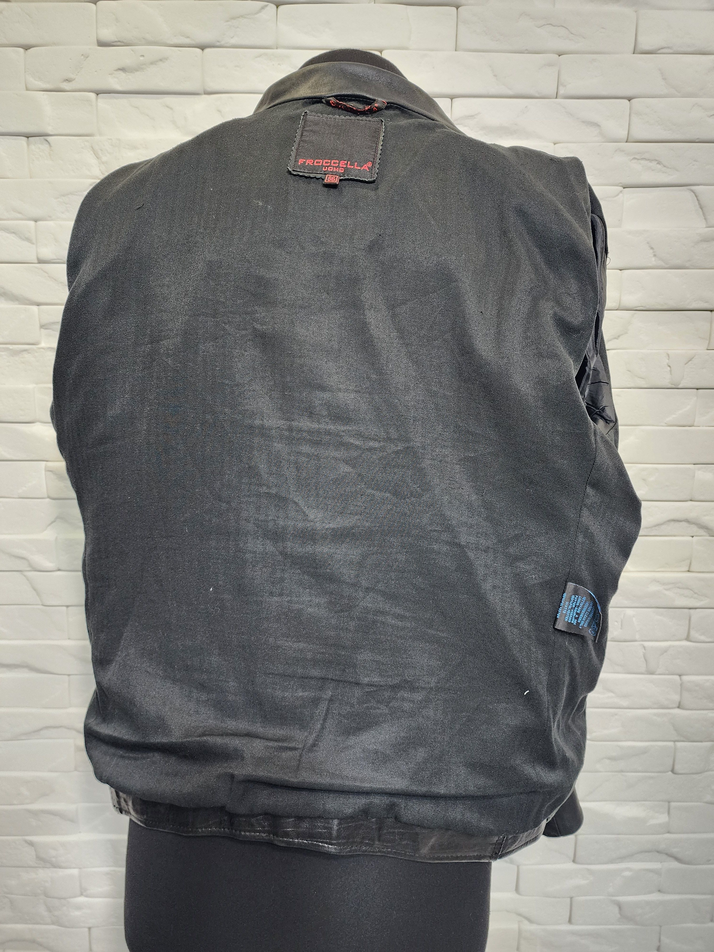 Genuine Leather Men's Black Leather Sport Jacket: Metal Zipper Detail Size US L / EU 52-54 / 3 - 6 Thumbnail