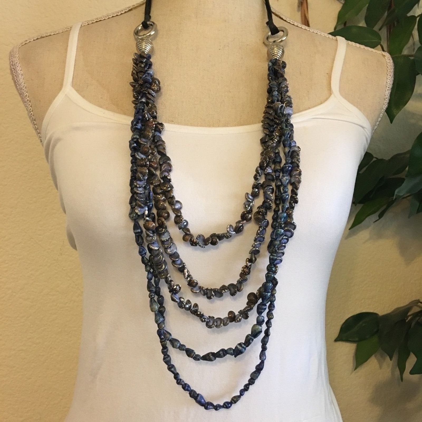 Vintage Vintage multi strand purple painted shell necklace Size ONE SIZE - 1 Thumbnail