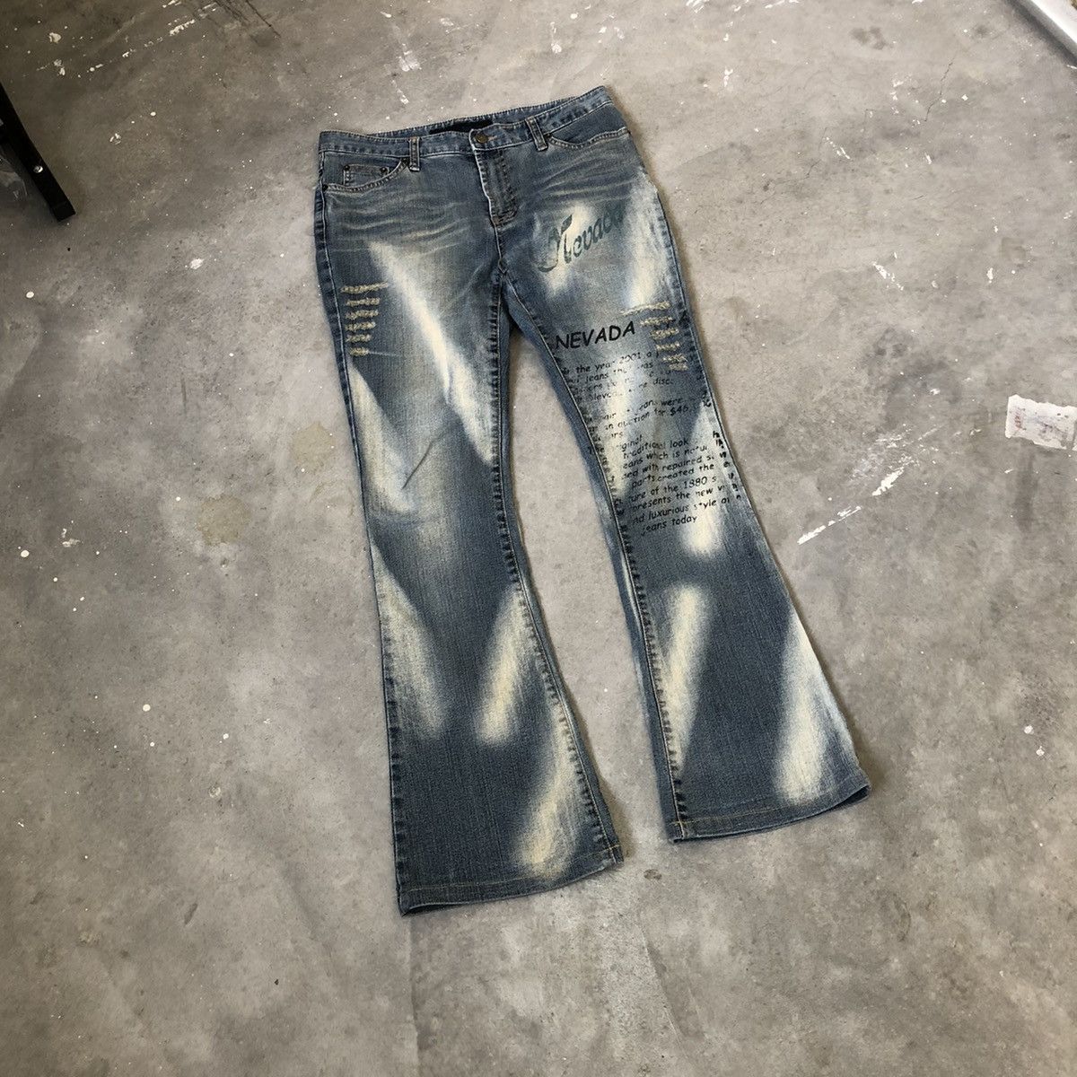 Japanese Brand Vintae Bluejam Poem flare jeans 🍒 Size US 33 - 2 Thumbnail